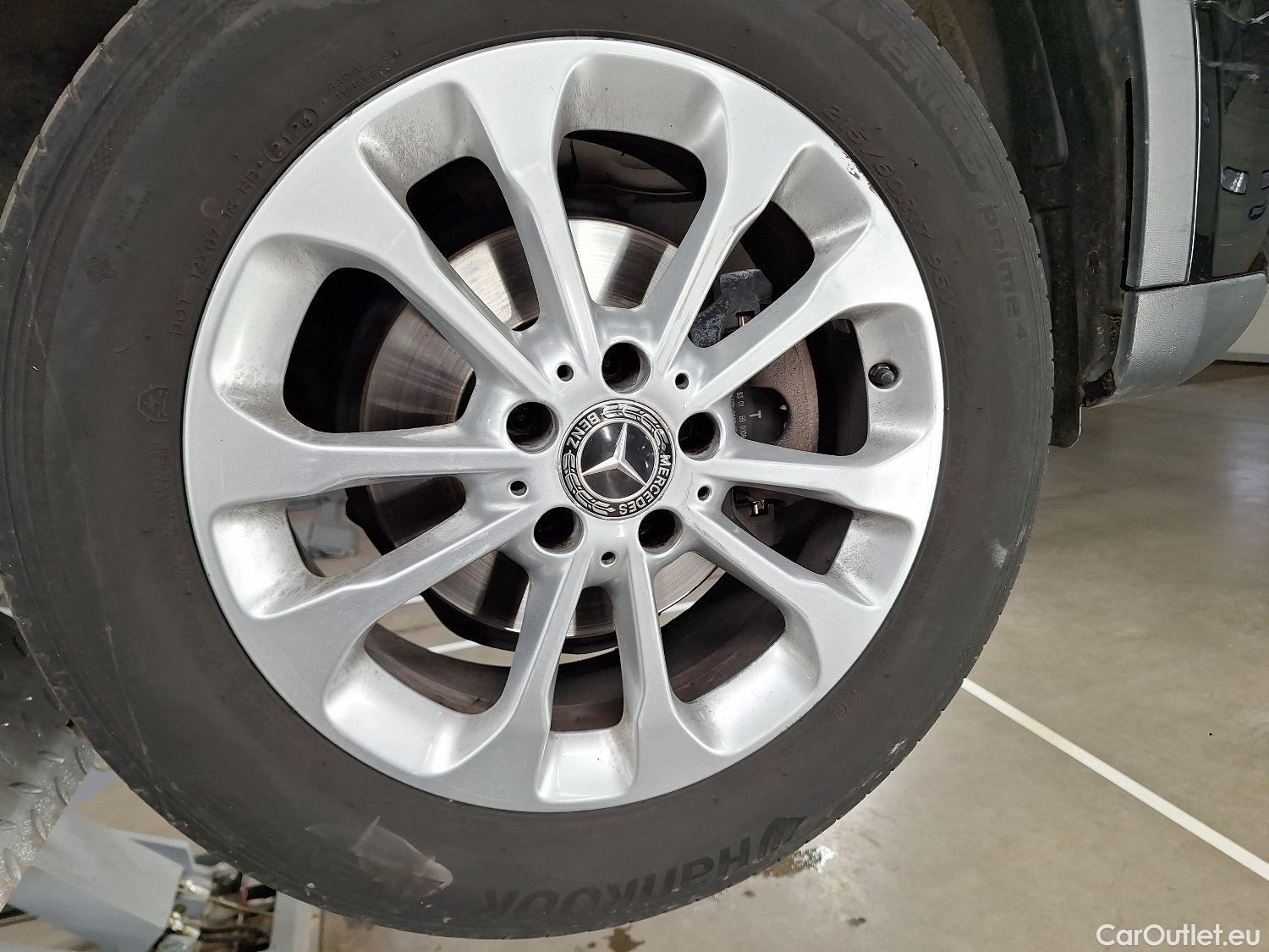  Mercedes  GLA Mercedes,  FL'17, Mercedes-Benz   200 d DCT 5d #4