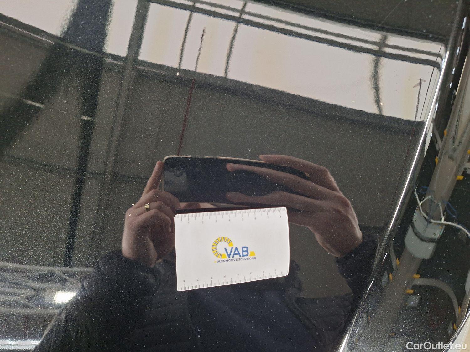  Mercedes  GLA Mercedes,  FL'17, Mercedes-Benz   200 d DCT 5d #71