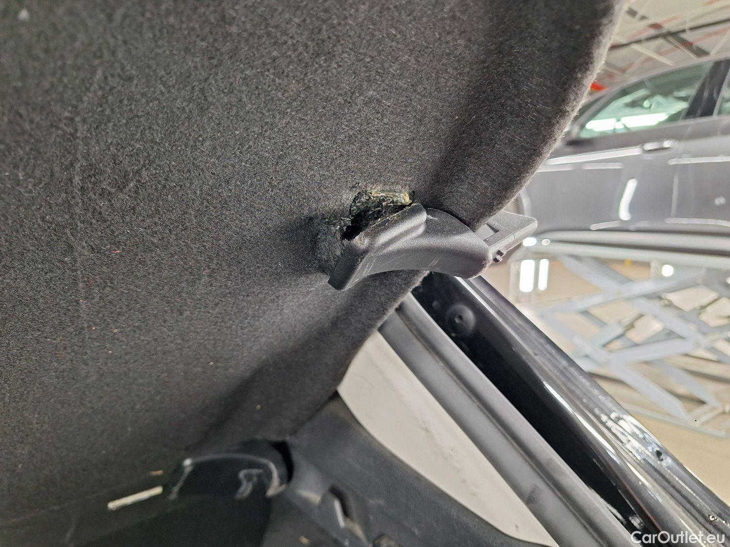  Mercedes  GLA Mercedes,  FL'17, Mercedes-Benz   200 d DCT 5d #60