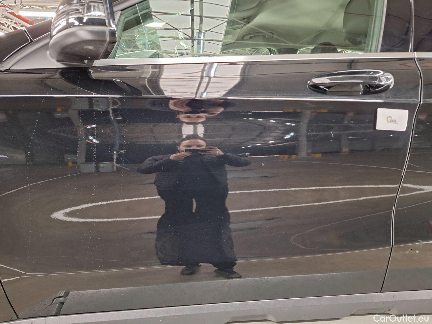  Mercedes  GLA Mercedes,  FL'17, Mercedes-Benz   200 d DCT 5d #40