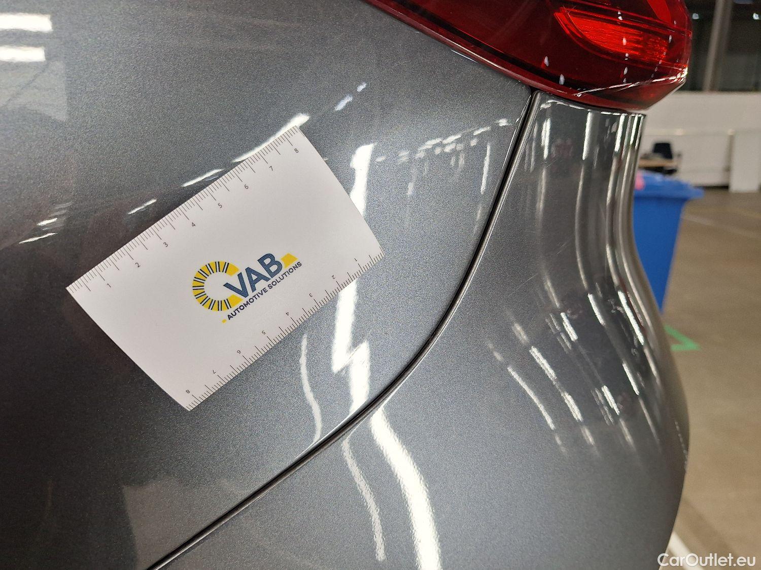  Bmw  Serie 1 BMW, 1-serie '19, BMW 1 Reeks Hatch 116d (85 kW) 5d #17