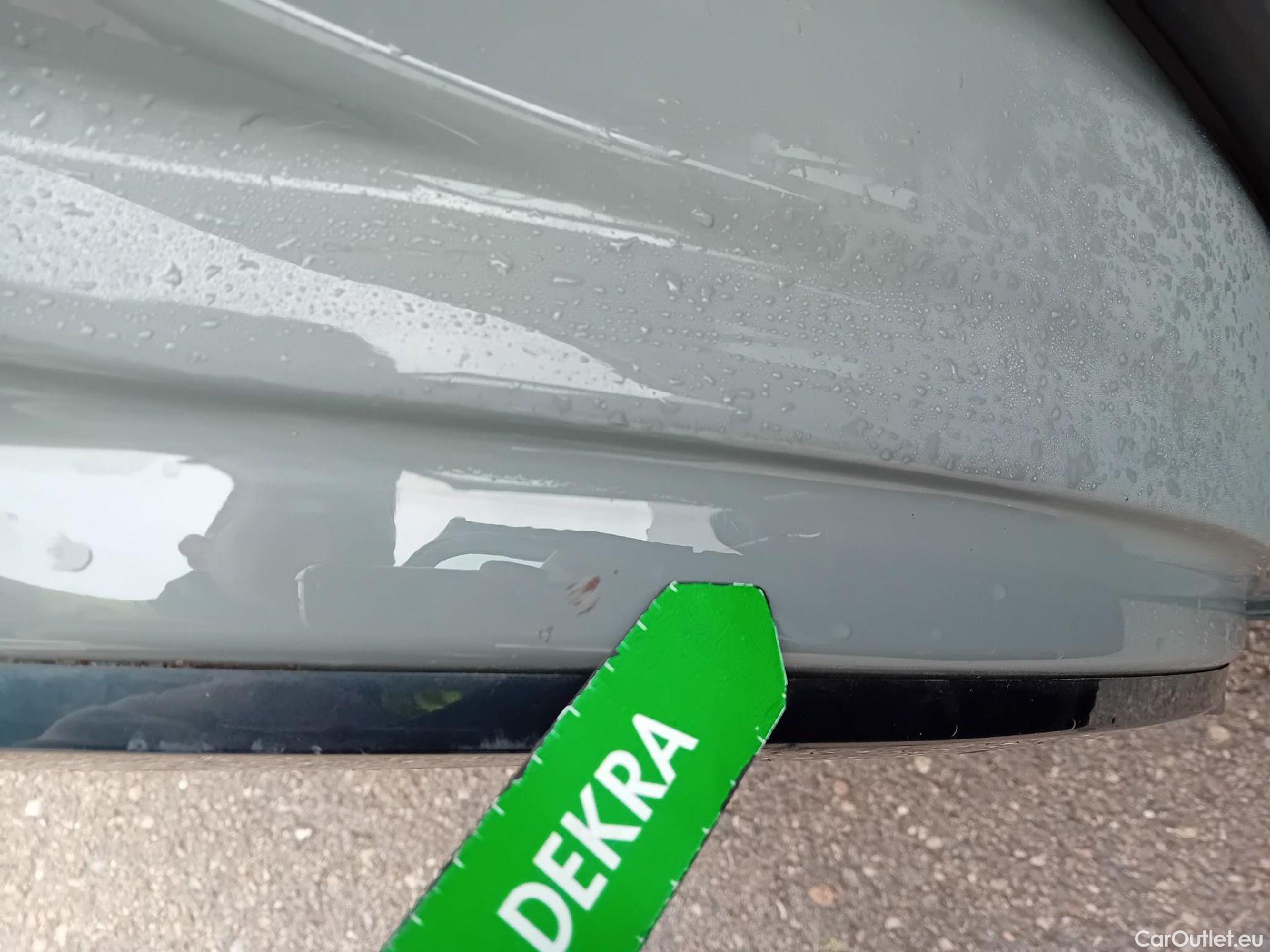  Audi  Q2 AUDI  / 2016 / 5P / todoterreno Design 30 TFSI 85kW (116CV) #55