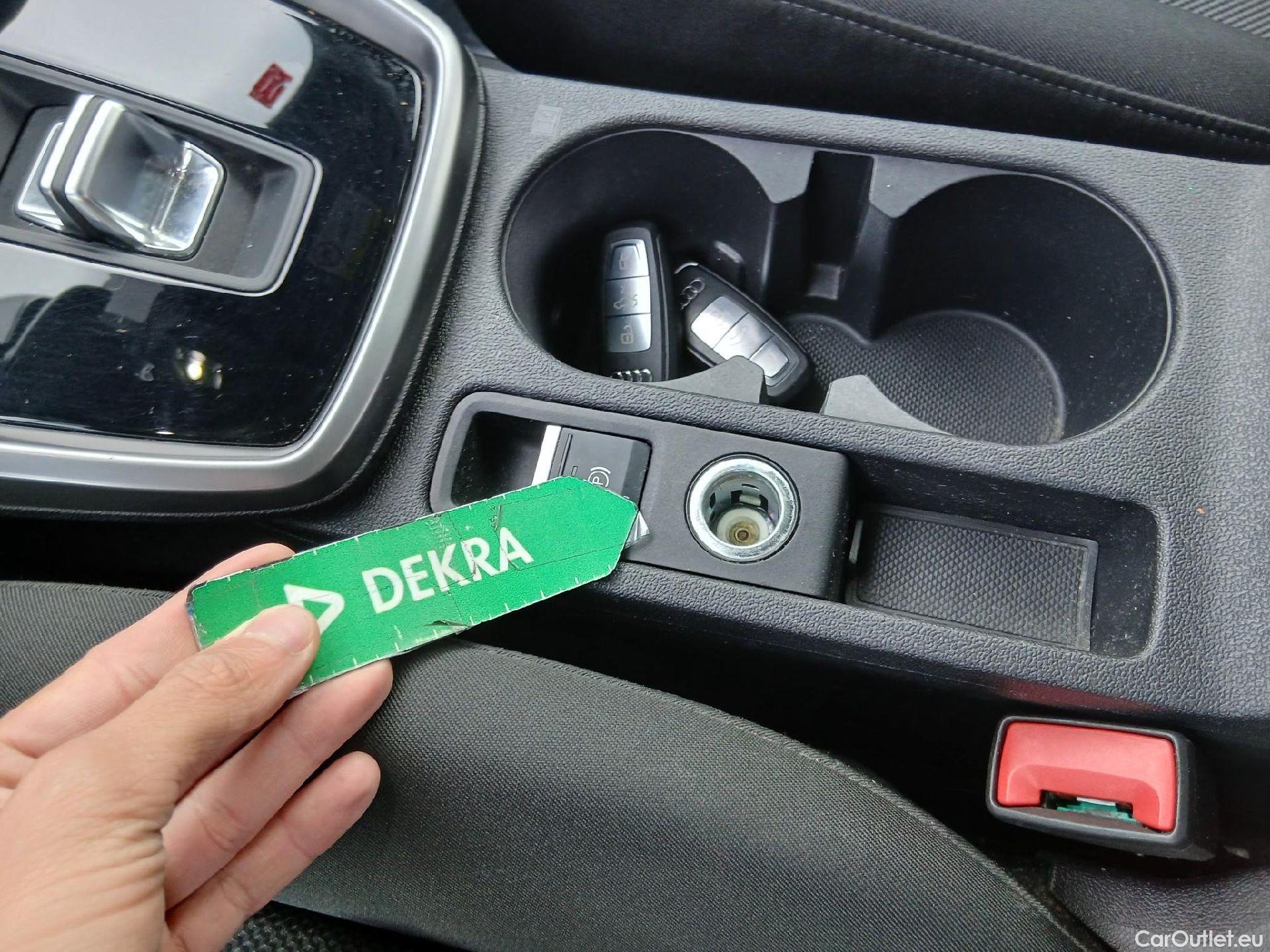  Audi  A3 AUDI  / 2020 / 5P / berlina con portón Sportback Advanced 30 TFSI 81kW Stron MildHybrid #25