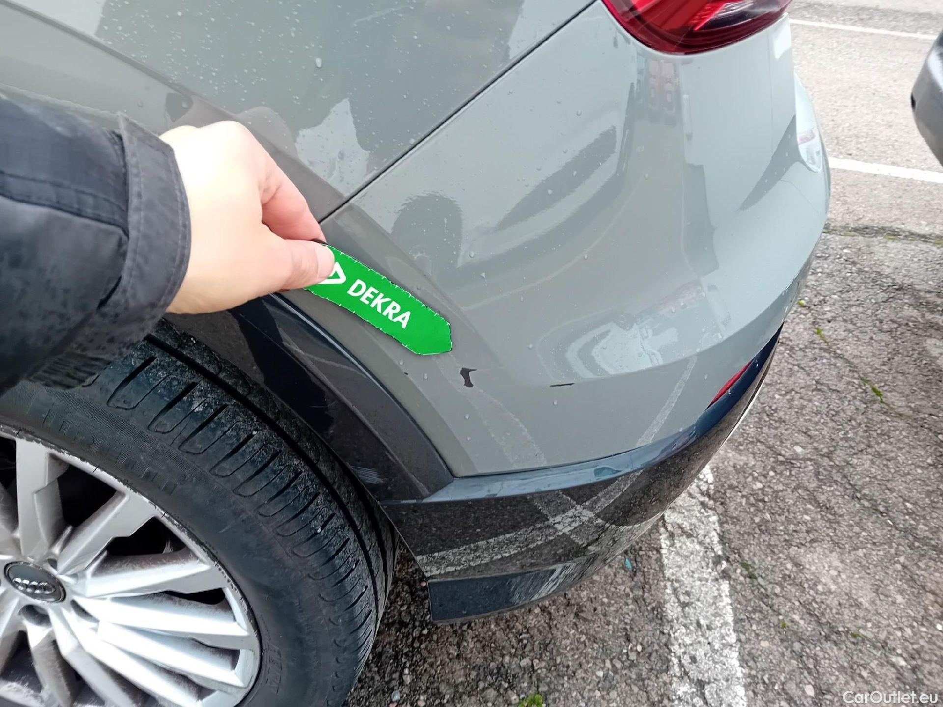  Audi  Q2 AUDI  / 2016 / 5P / todoterreno Design 30 TFSI 85kW (116CV) #27