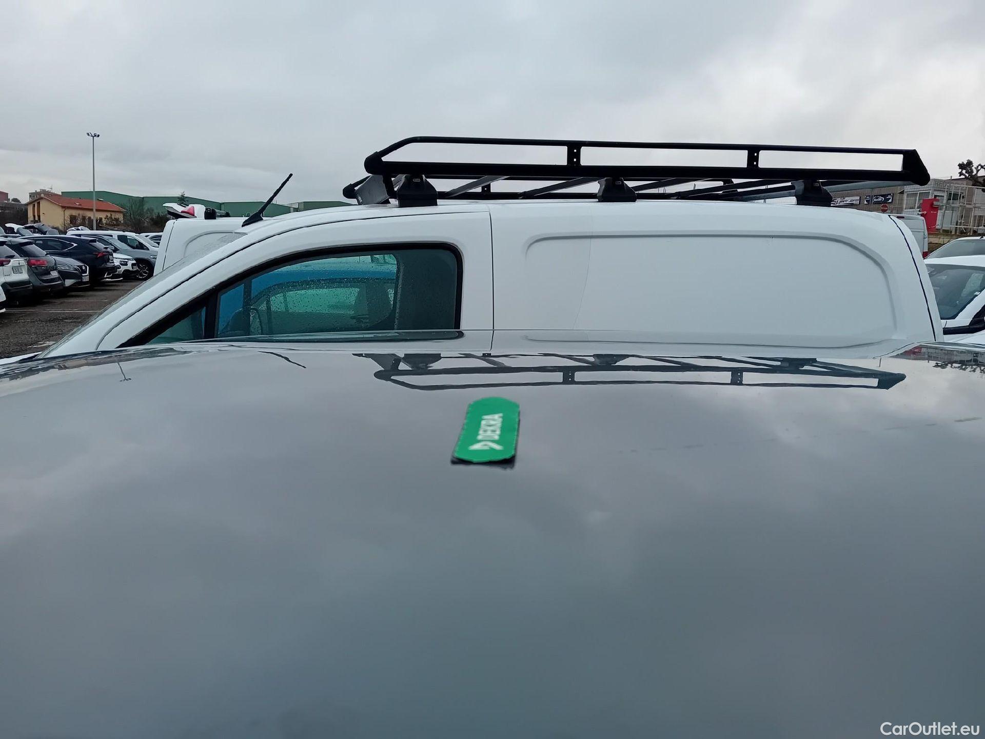  Audi  Q2 AUDI  / 2016 / 5P / todoterreno Design 30 TFSI 85kW (116CV) #56