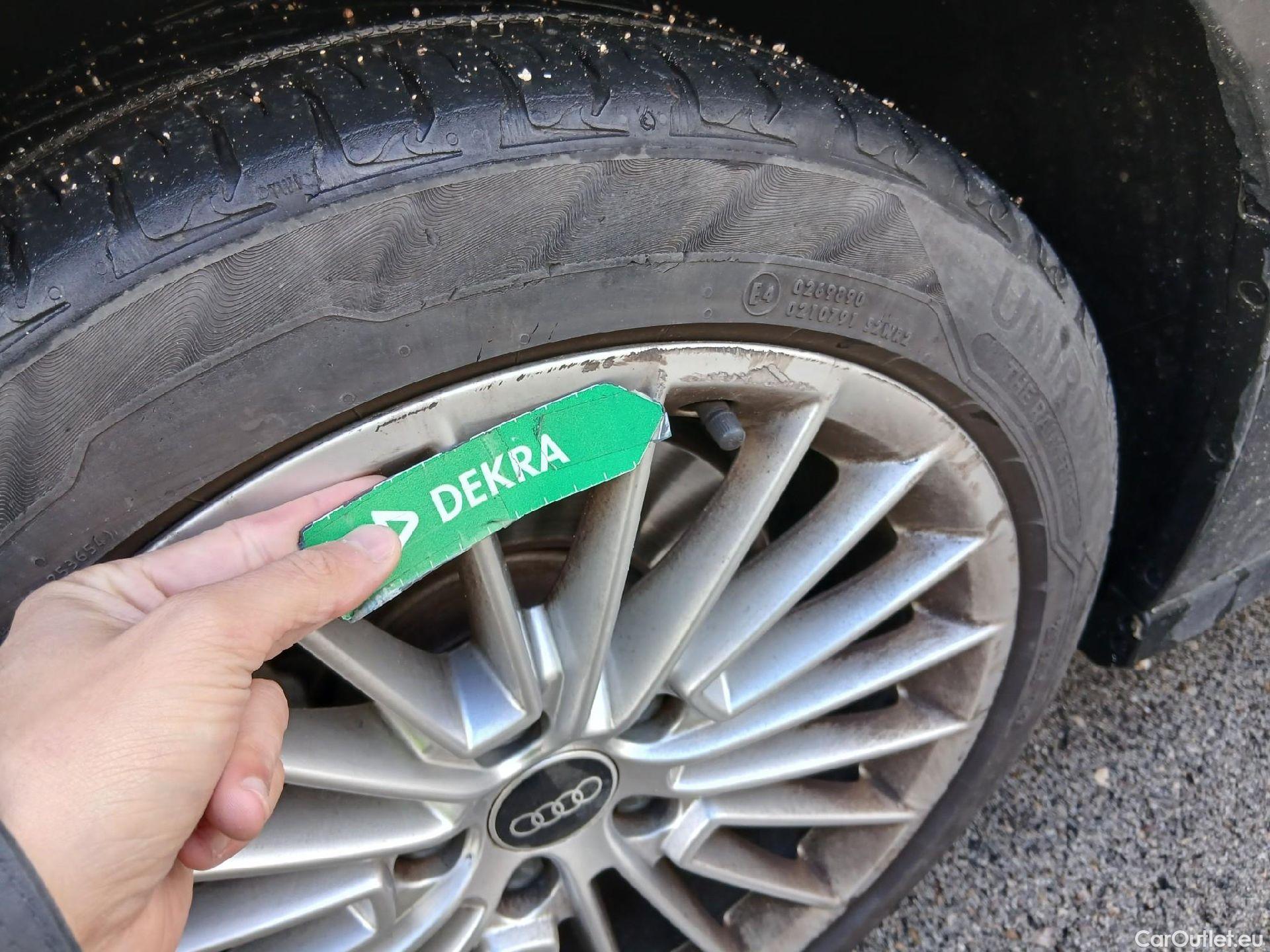  Audi  A3 AUDI  / 2020 / 5P / berlina con portón Sportback Advanced 30 TFSI 81kW Stron MildHybrid #14