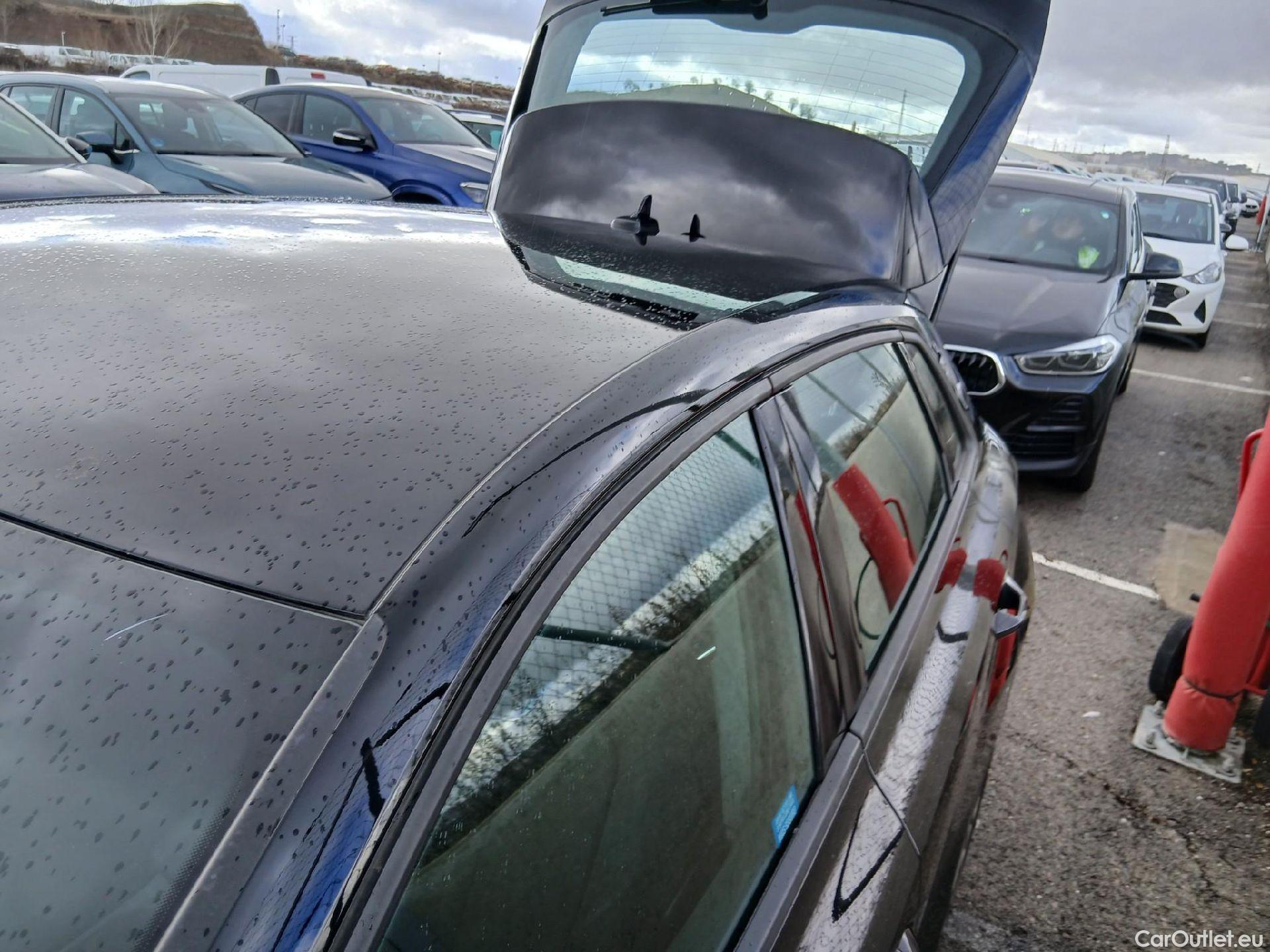  Audi  A3 AUDI  / 2020 / 5P / berlina con portón Sportback Advanced 30 TFSI 81kW Stron MildHybrid #28