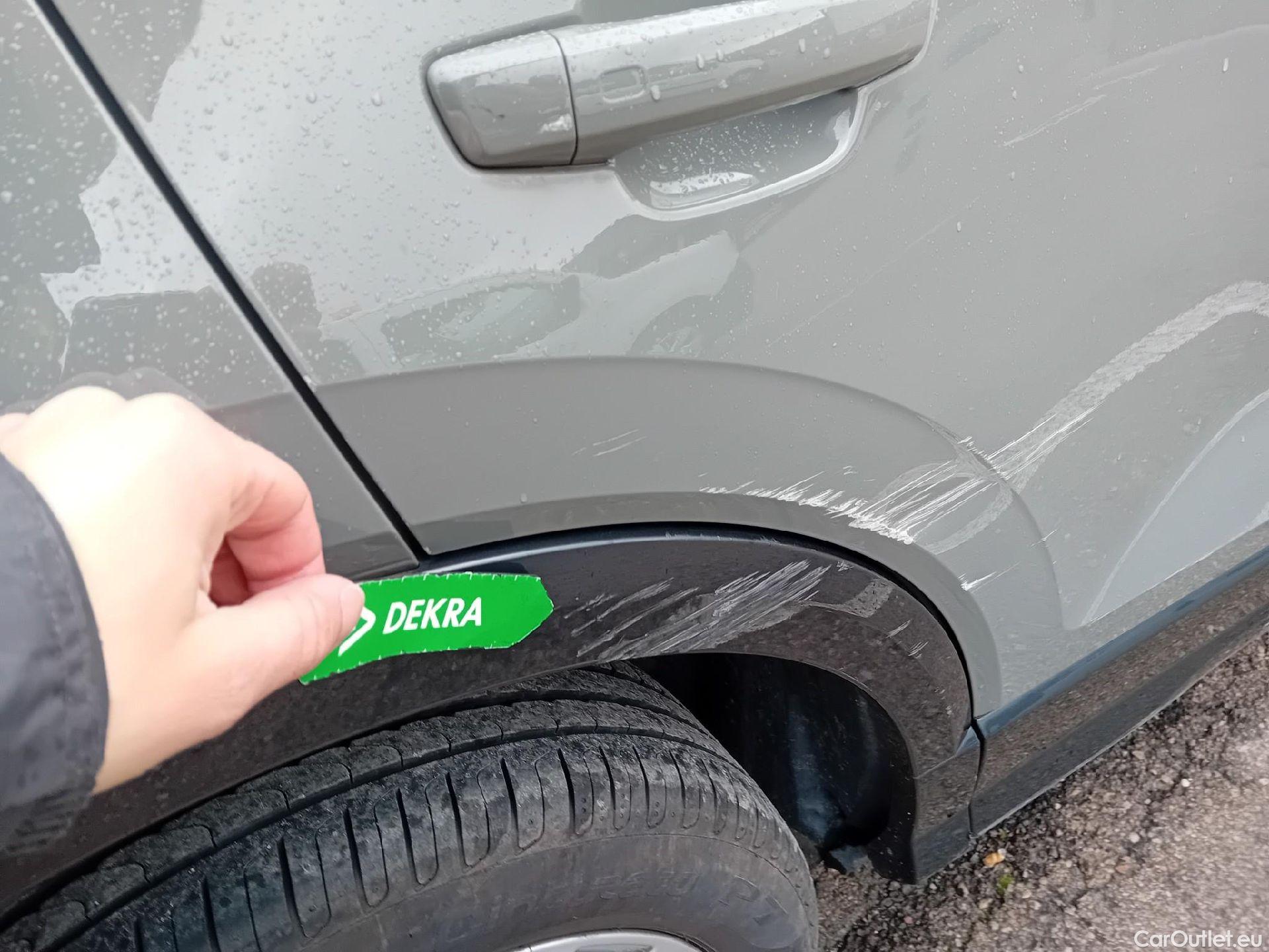  Audi  Q2 AUDI  / 2016 / 5P / todoterreno Design 30 TFSI 85kW (116CV) #37