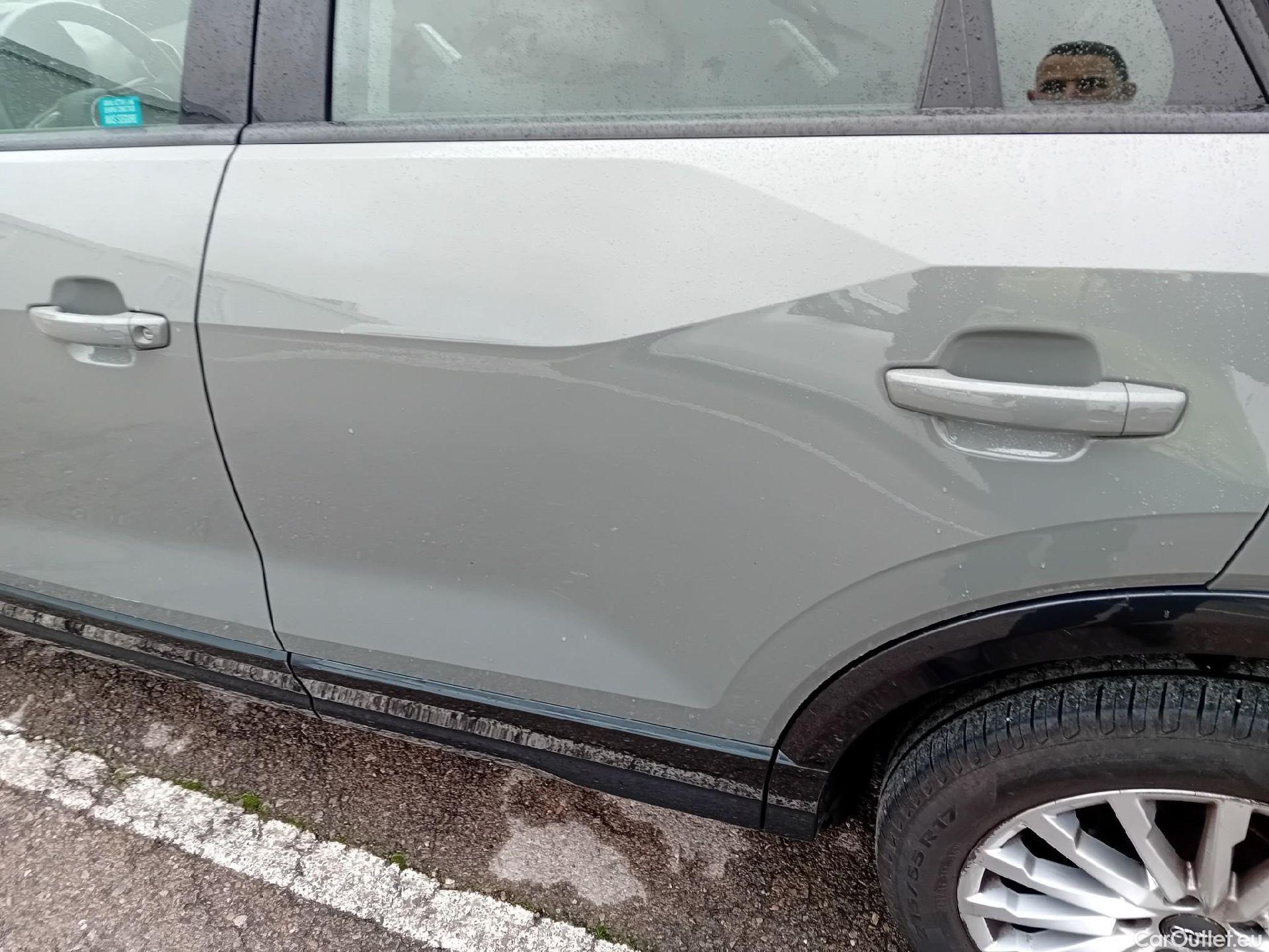  Audi  Q2 AUDI  / 2016 / 5P / todoterreno Design 30 TFSI 85kW (116CV) #22