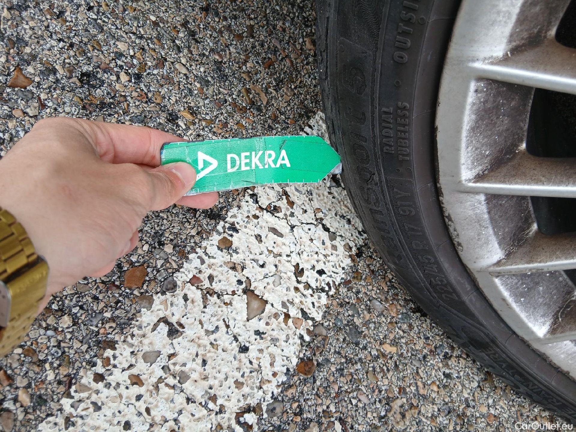  Audi  A3 AUDI  / 2020 / 5P / berlina con portón Sportback Advanced 30 TFSI 81kW Stron MildHybrid #52