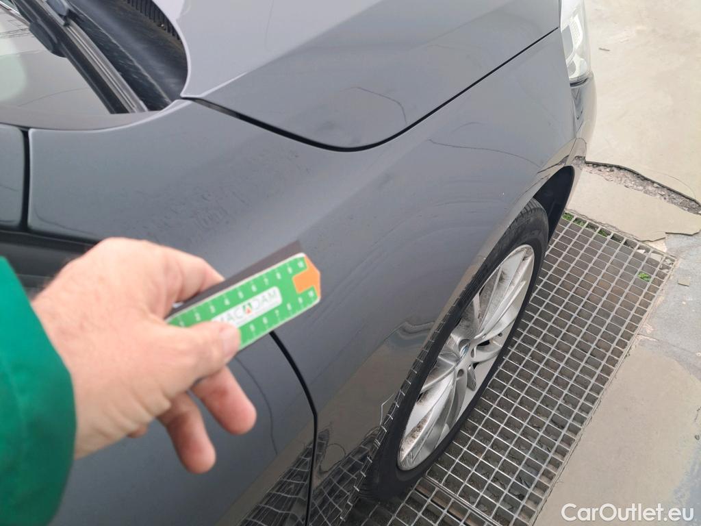  Bmw  Serie 1 BMW  / 2019 / 5P / berlina con portón 118i #5