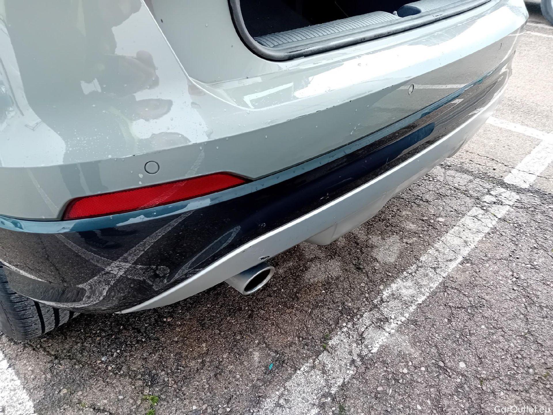  Audi  Q2 AUDI  / 2016 / 5P / todoterreno Design 30 TFSI 85kW (116CV) #31