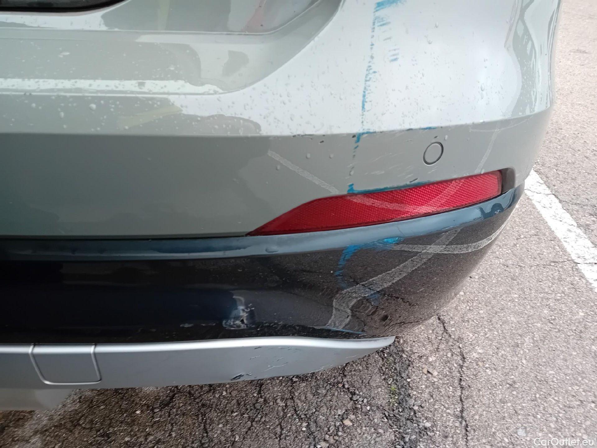  Audi  Q2 AUDI  / 2016 / 5P / todoterreno Design 30 TFSI 85kW (116CV) #34