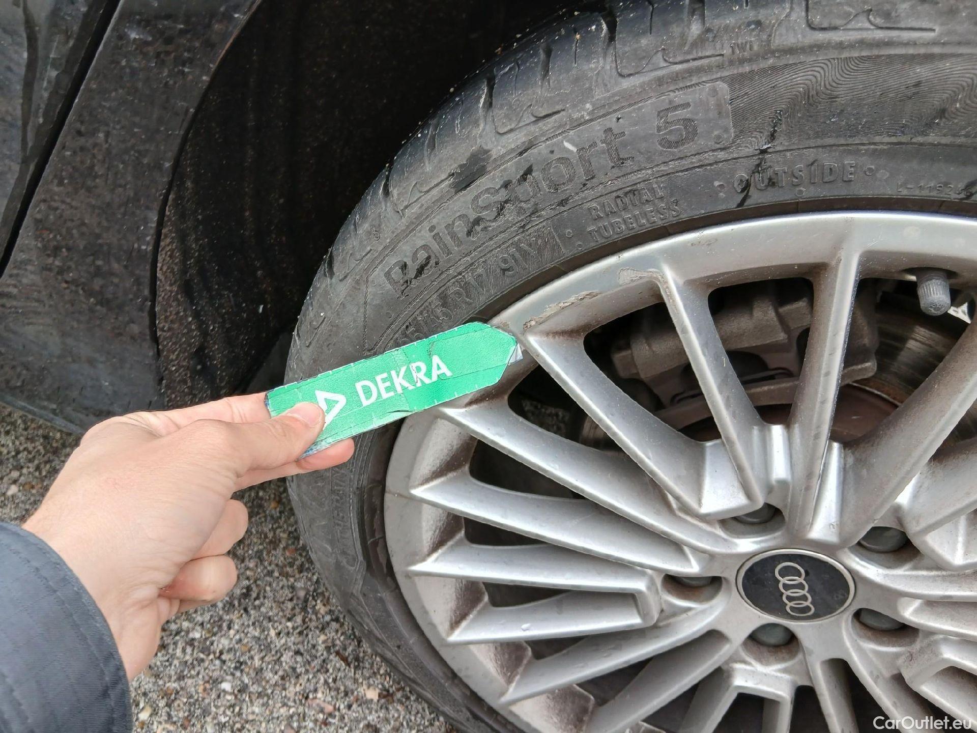  Audi  A3 AUDI  / 2020 / 5P / berlina con portón Sportback Advanced 30 TFSI 81kW Stron MildHybrid #32