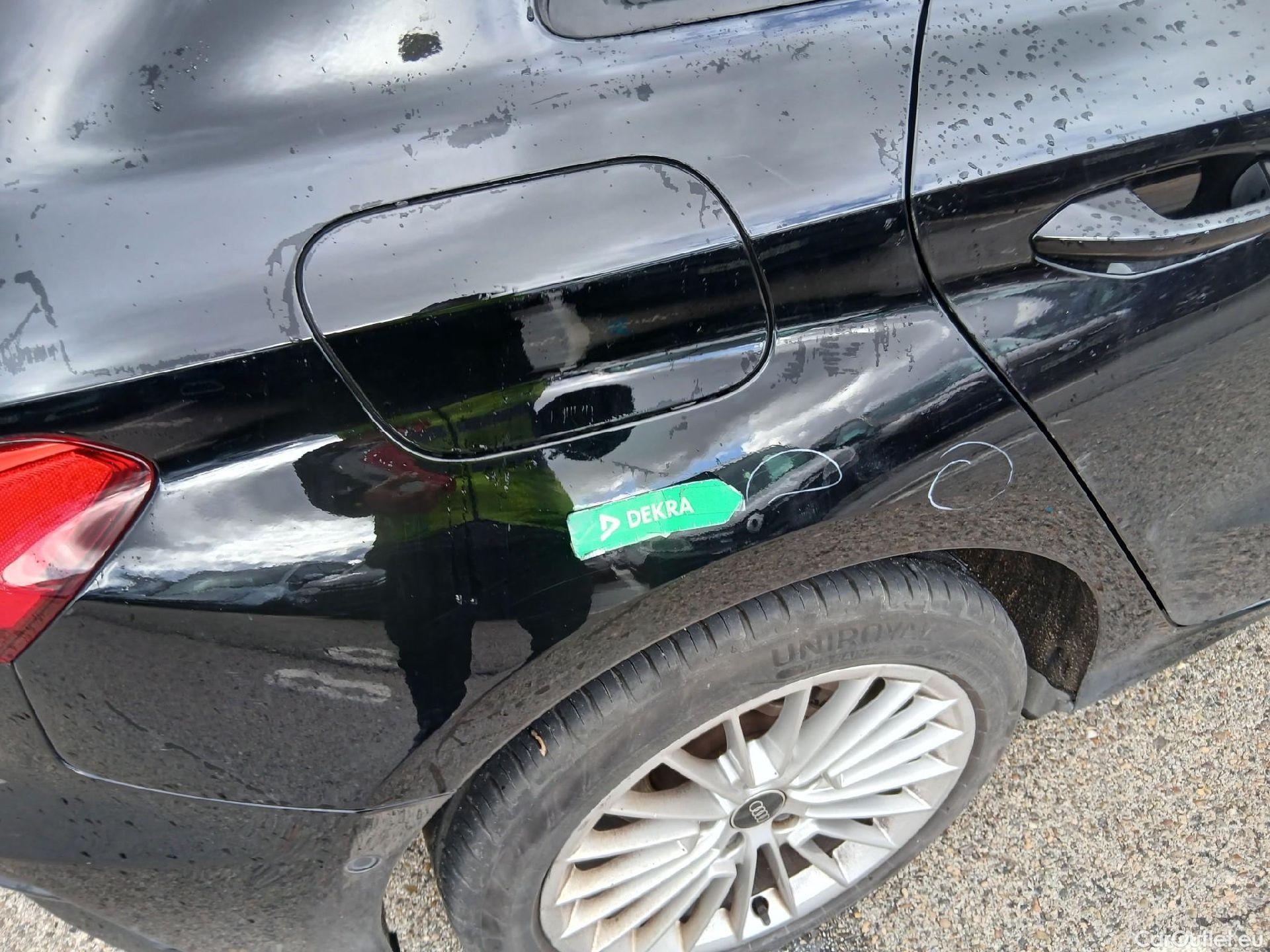  Audi  A3 AUDI  / 2020 / 5P / berlina con portón Sportback Advanced 30 TFSI 81kW Stron MildHybrid #42