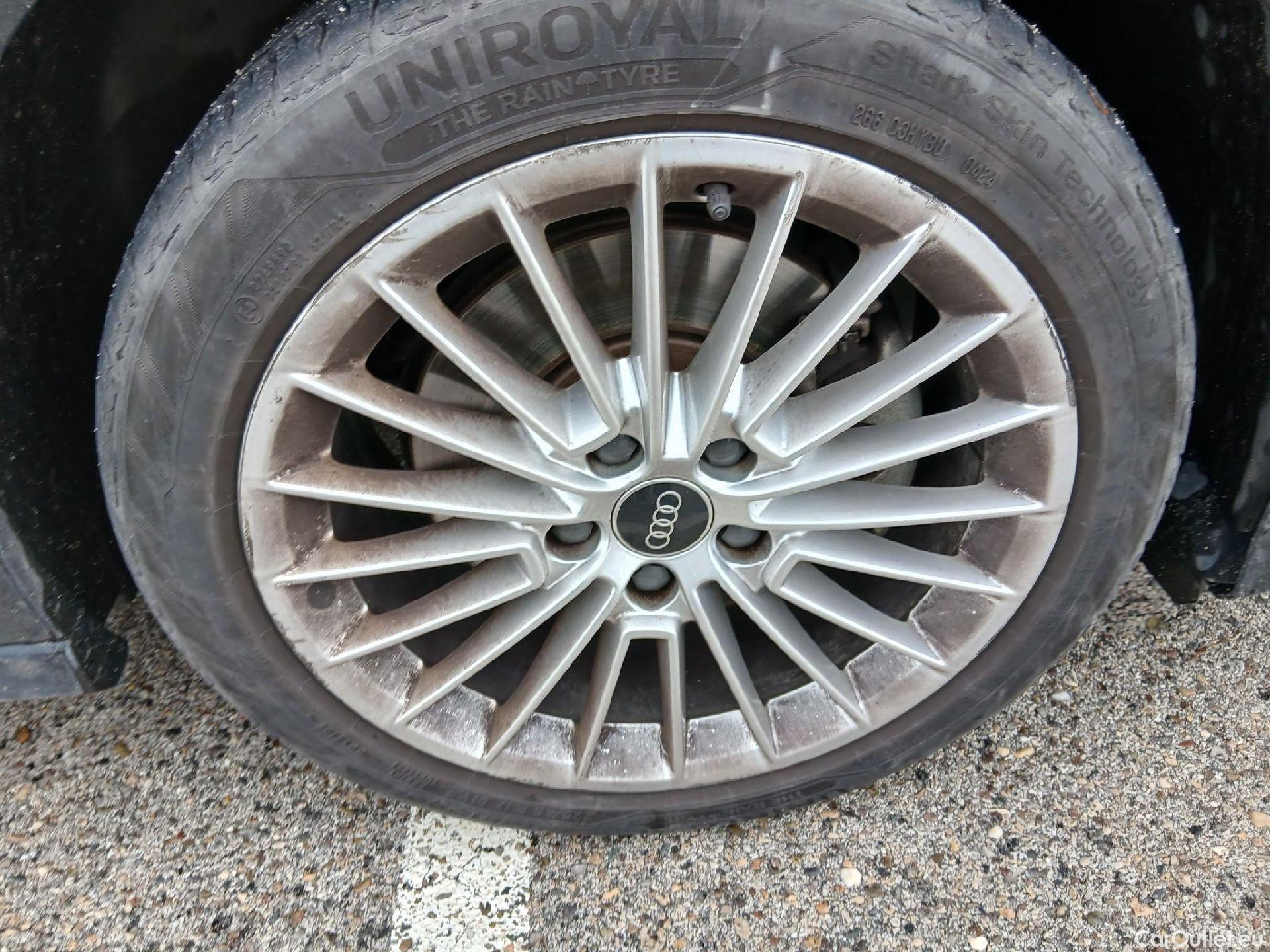  Audi  A3 AUDI  / 2020 / 5P / berlina con portón Sportback Advanced 30 TFSI 81kW Stron MildHybrid #49