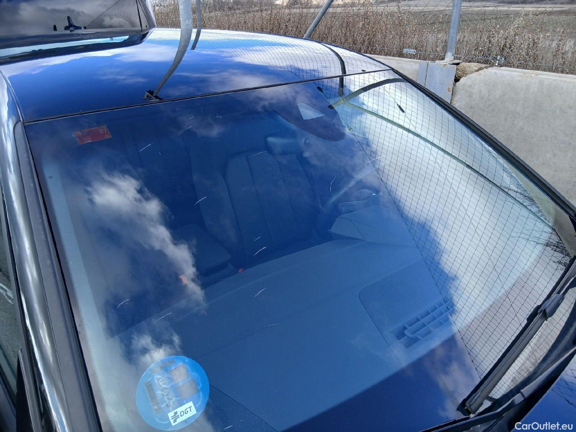  Audi  A3 AUDI  / 2020 / 5P / berlina con portón Sportback Advanced 30 TFSI 81kW Stron MildHybrid #3