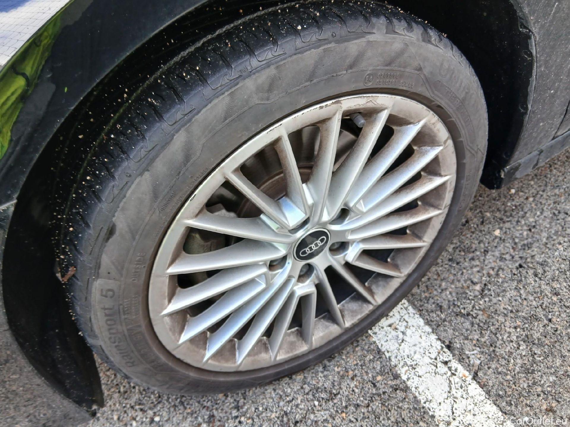  Audi  A3 AUDI  / 2020 / 5P / berlina con portón Sportback Advanced 30 TFSI 81kW Stron MildHybrid #16