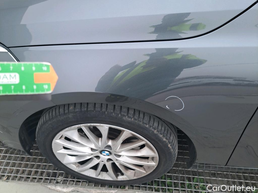  Bmw  Serie 1 BMW  / 2019 / 5P / berlina con portón 118i #43