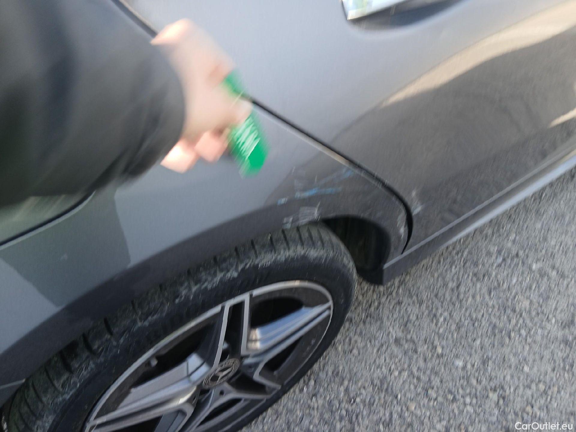  Mercedes  A-Klasse MERCEDES-BENZ Clase A / 2018 / 5P / berlina con portón A 250 e #15