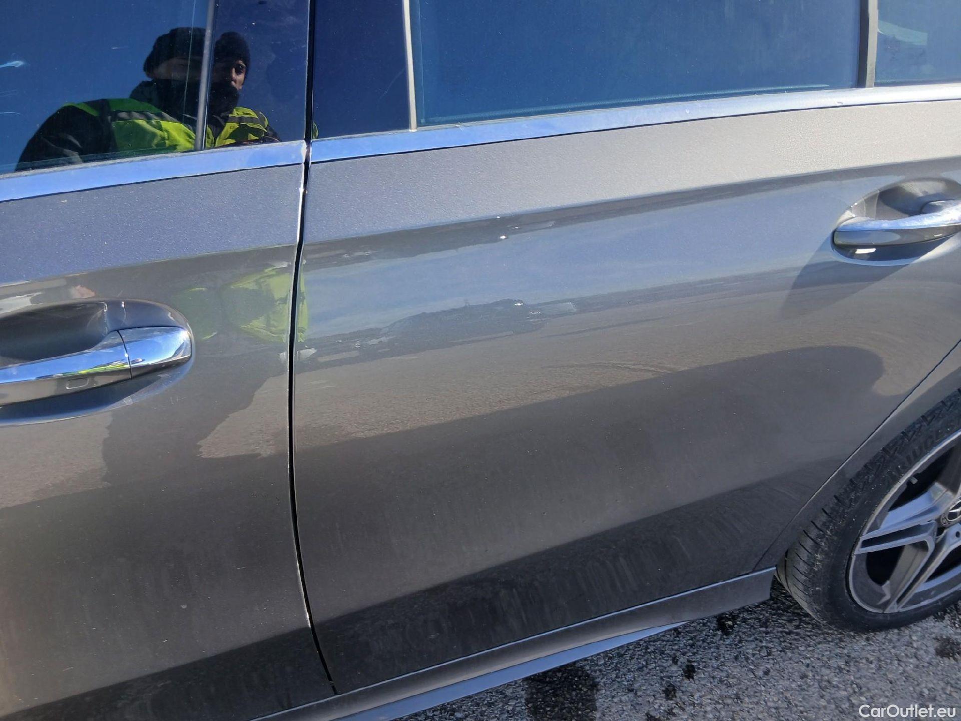  Mercedes  A-Klasse MERCEDES-BENZ Clase A / 2018 / 5P / berlina con portón A 250 e #8