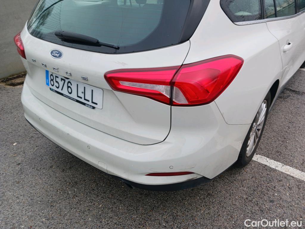  Ford  Focus FORD  / 2018 / 5P / familiar 1.5 Ecoblue 88kW Titanium SB #9