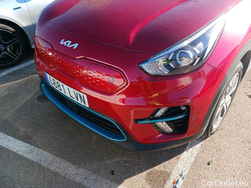  KIA  Niro KIA e- / 2016 / 5P / crossover e- 150kW (204CV) Drive (Long Range) #32