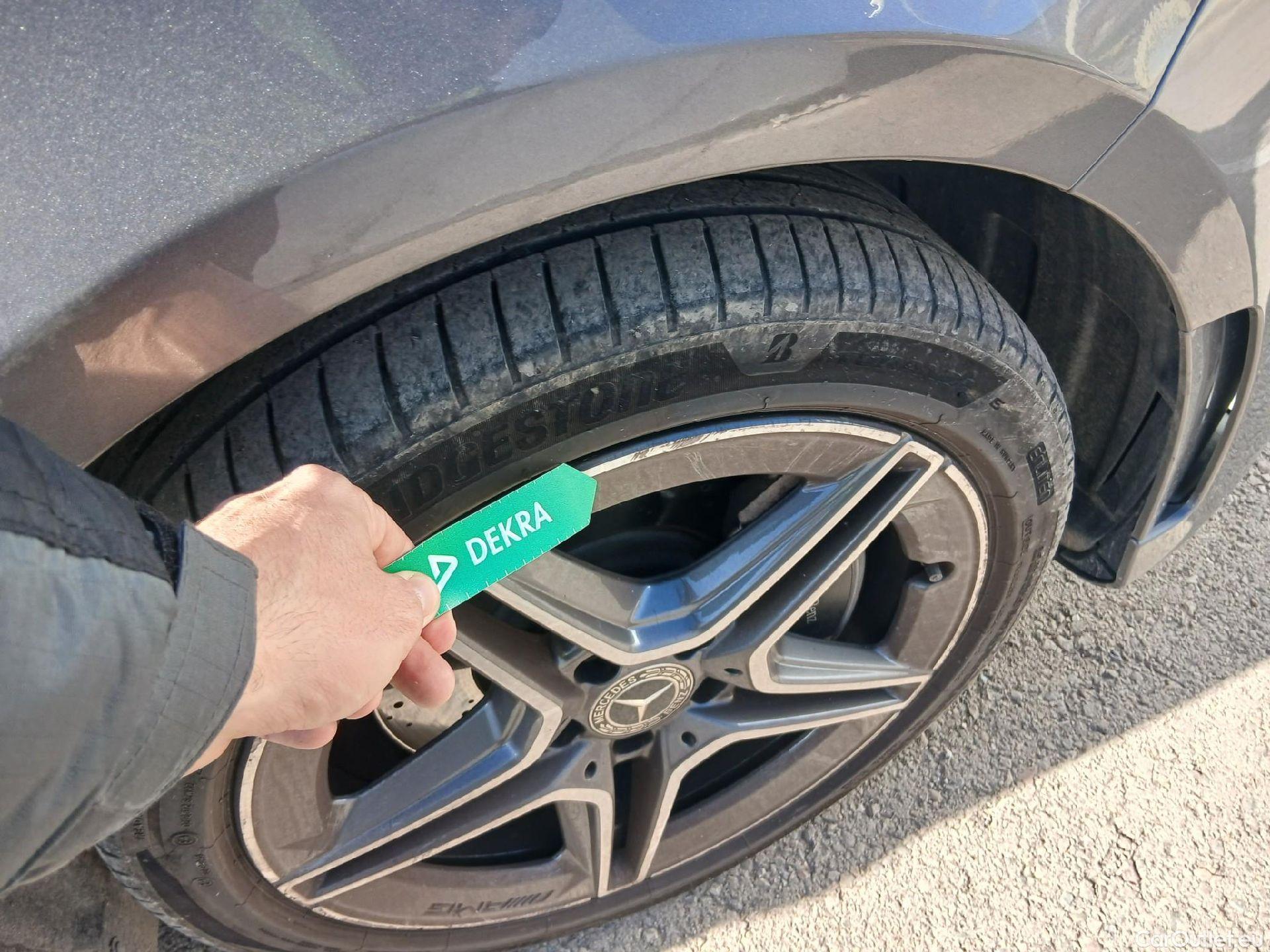  Mercedes  A-Klasse MERCEDES-BENZ Clase A / 2018 / 5P / berlina con portón A 250 e #27