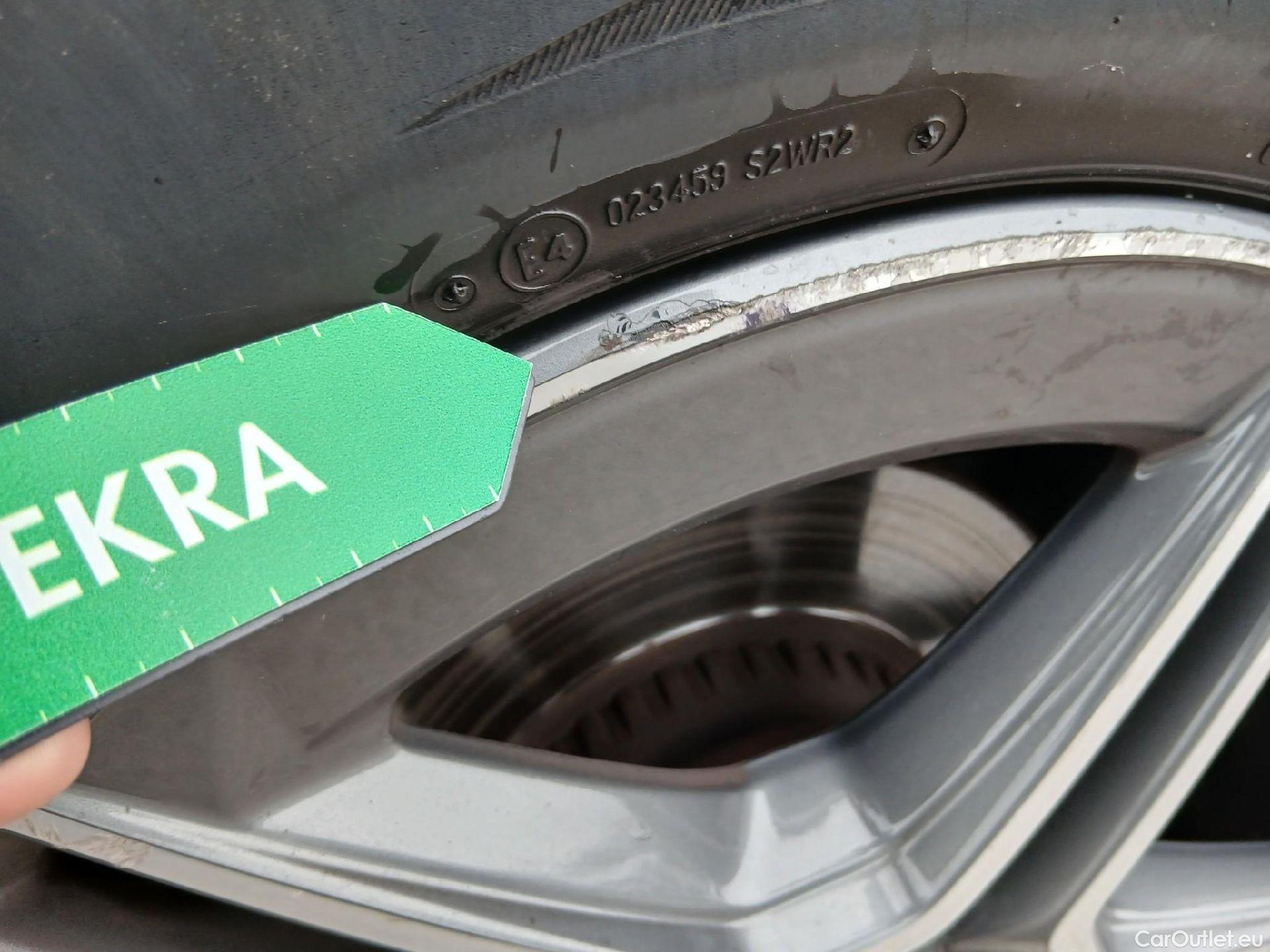  Mercedes  G-Klasee MERCEDES-BENZ Clase GLC / 2019 / 5P / todoterreno GLC 200 d 4MATIC #28