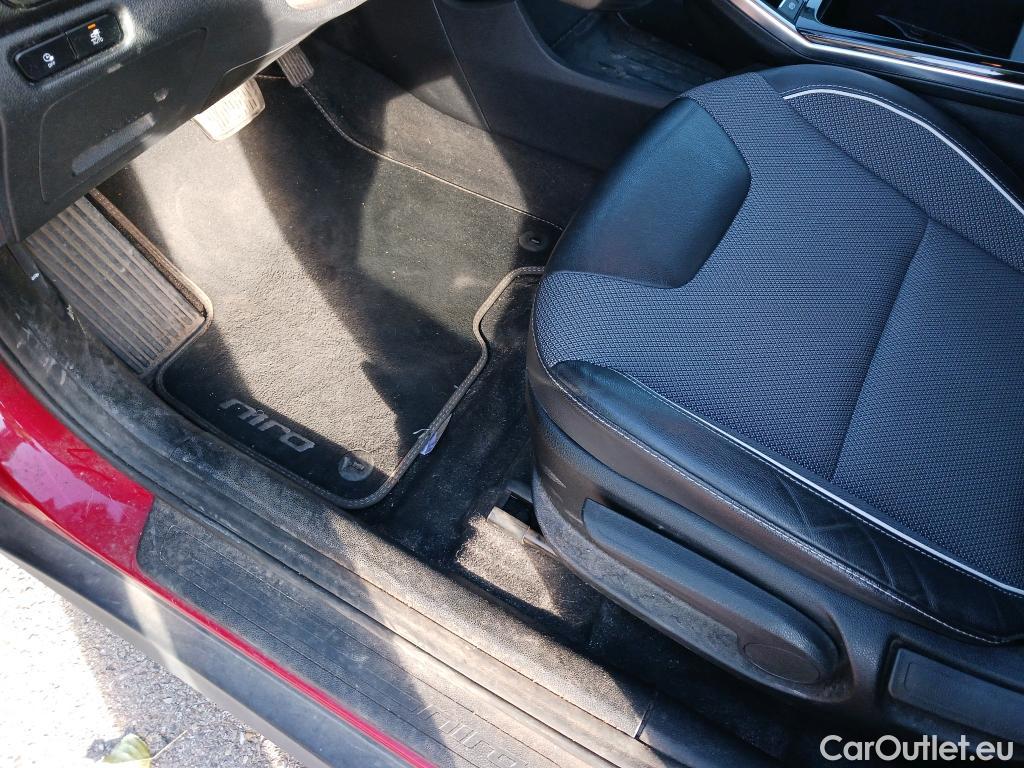  KIA  Niro KIA e- / 2016 / 5P / crossover e- 150kW (204CV) Drive (Long Range) #26