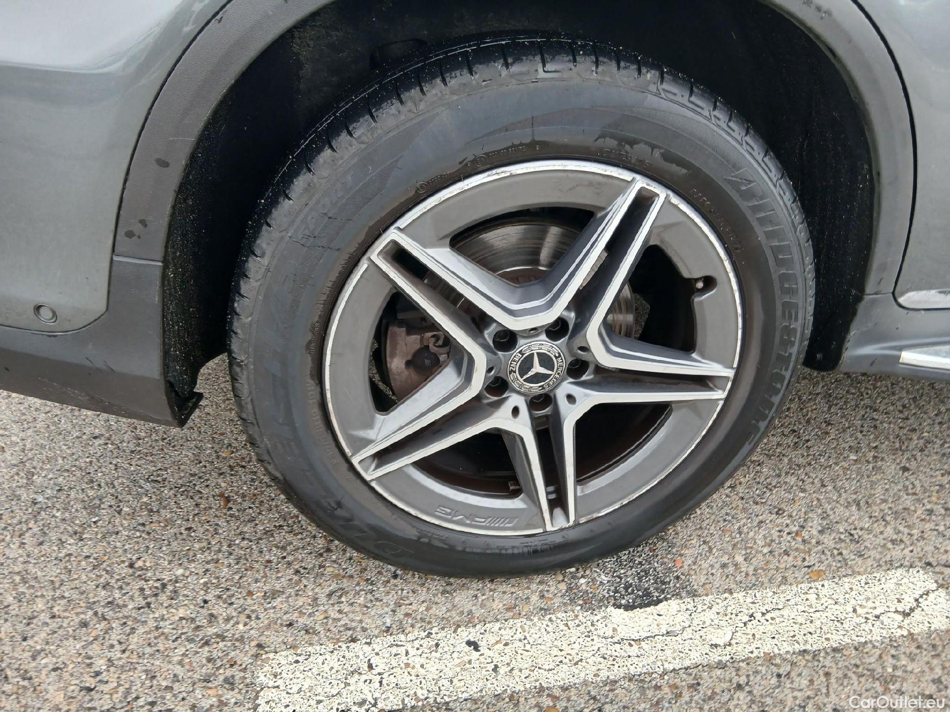  Mercedes  G-Klasee MERCEDES-BENZ Clase GLC / 2019 / 5P / todoterreno GLC 200 d 4MATIC #29