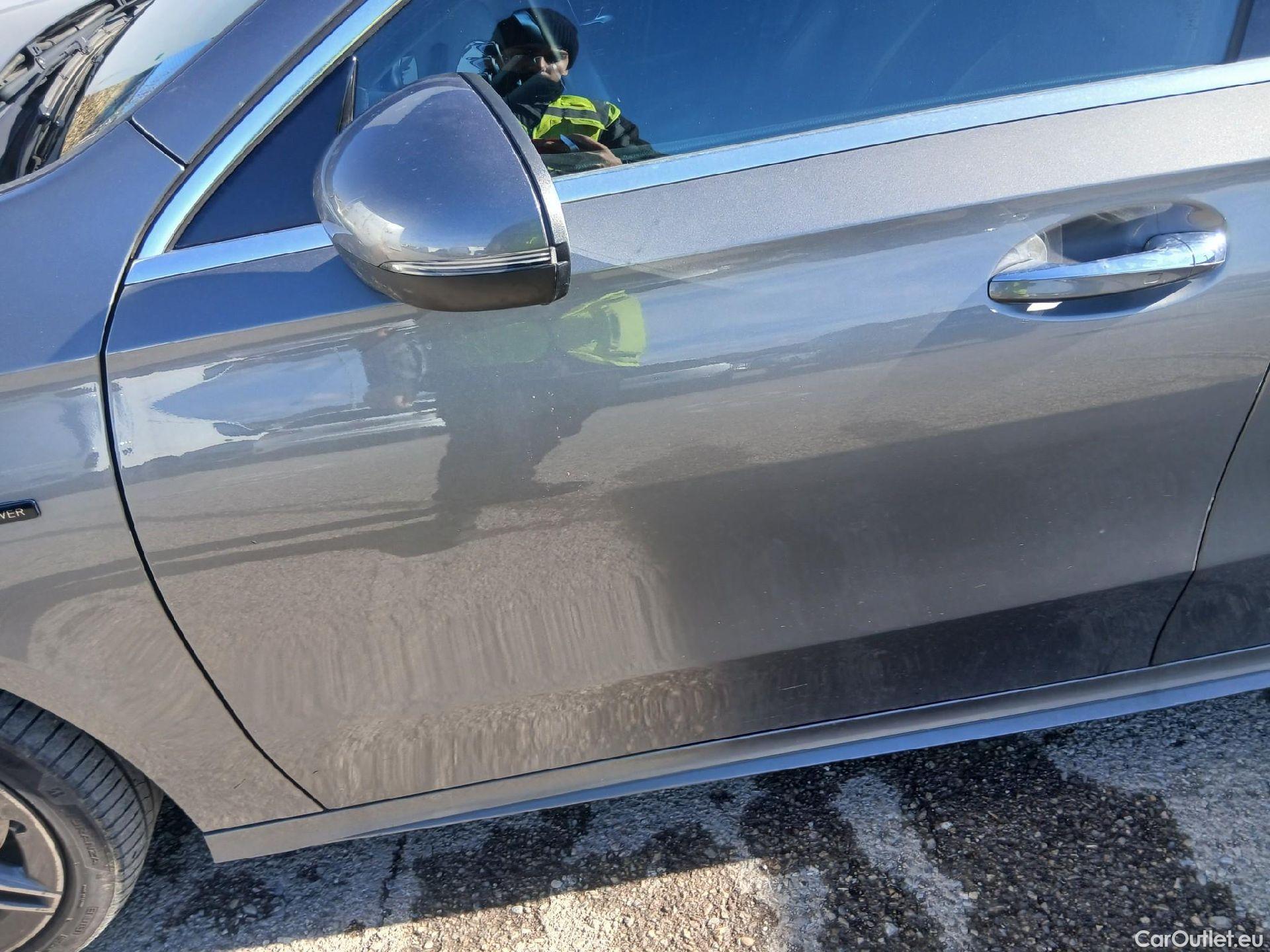  Mercedes  A-Klasse MERCEDES-BENZ Clase A / 2018 / 5P / berlina con portón A 250 e #5