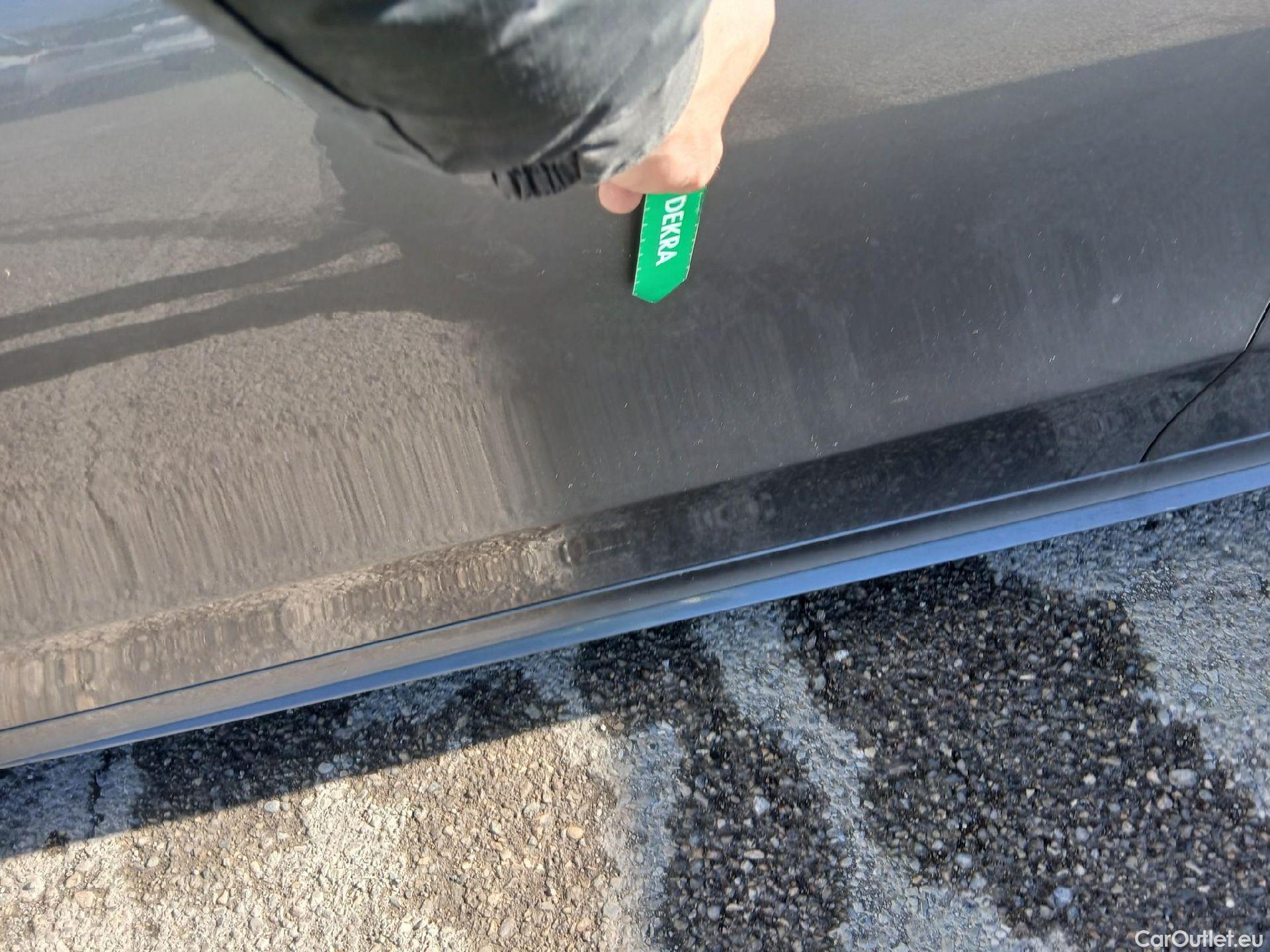  Mercedes  A-Klasse MERCEDES-BENZ Clase A / 2018 / 5P / berlina con portón A 250 e #6