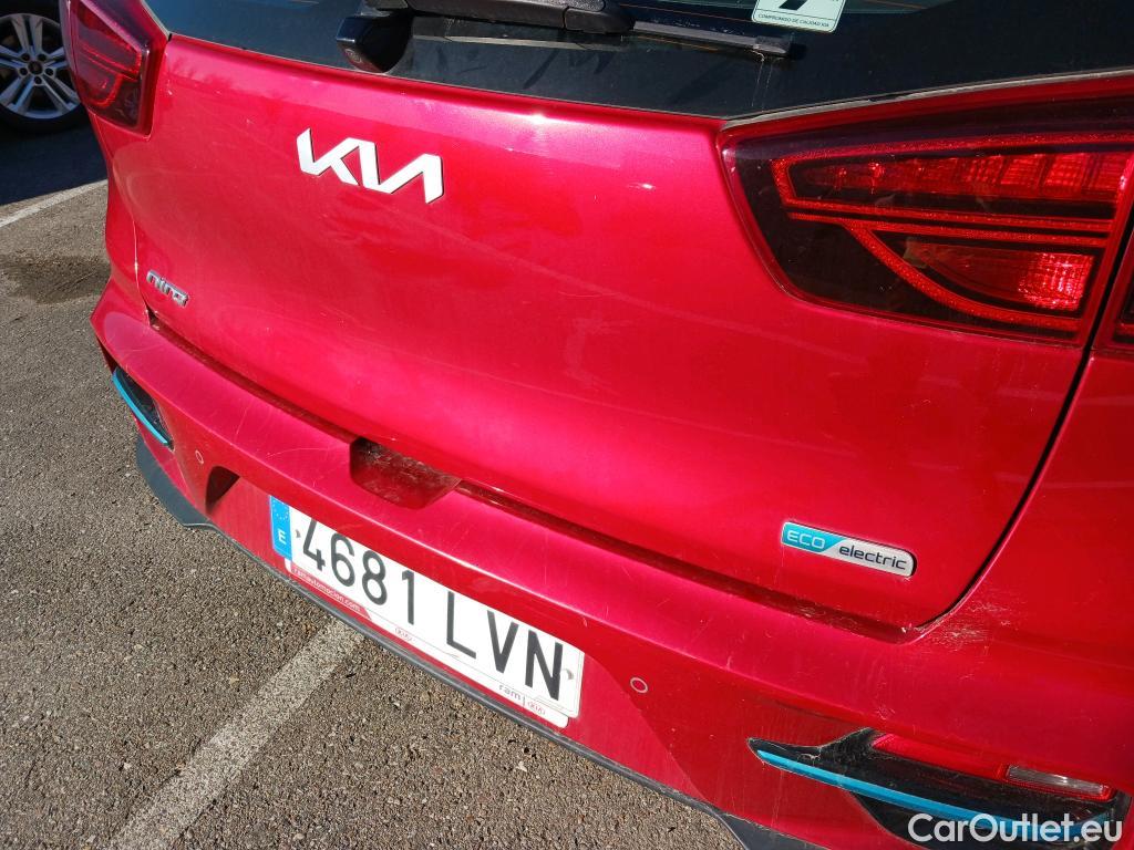  KIA  Niro KIA e- / 2016 / 5P / crossover e- 150kW (204CV) Drive (Long Range) #4