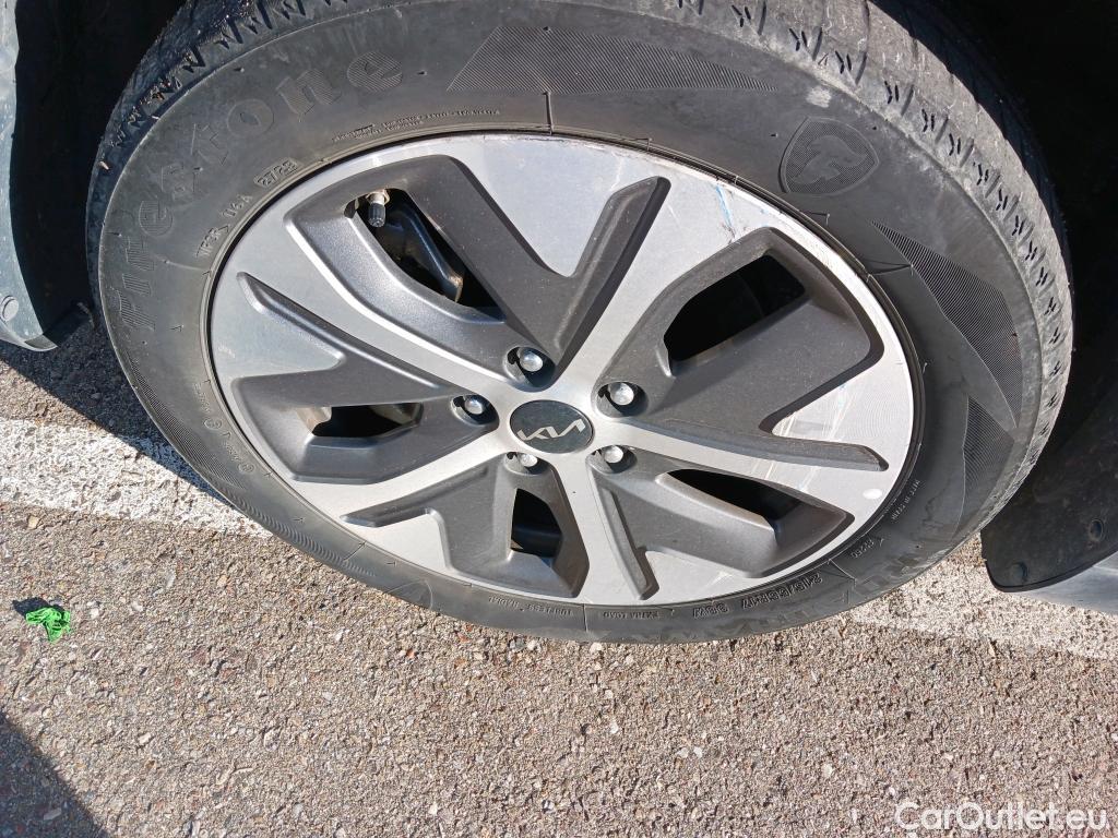  KIA  Niro KIA e- / 2016 / 5P / crossover e- 150kW (204CV) Drive (Long Range) #10