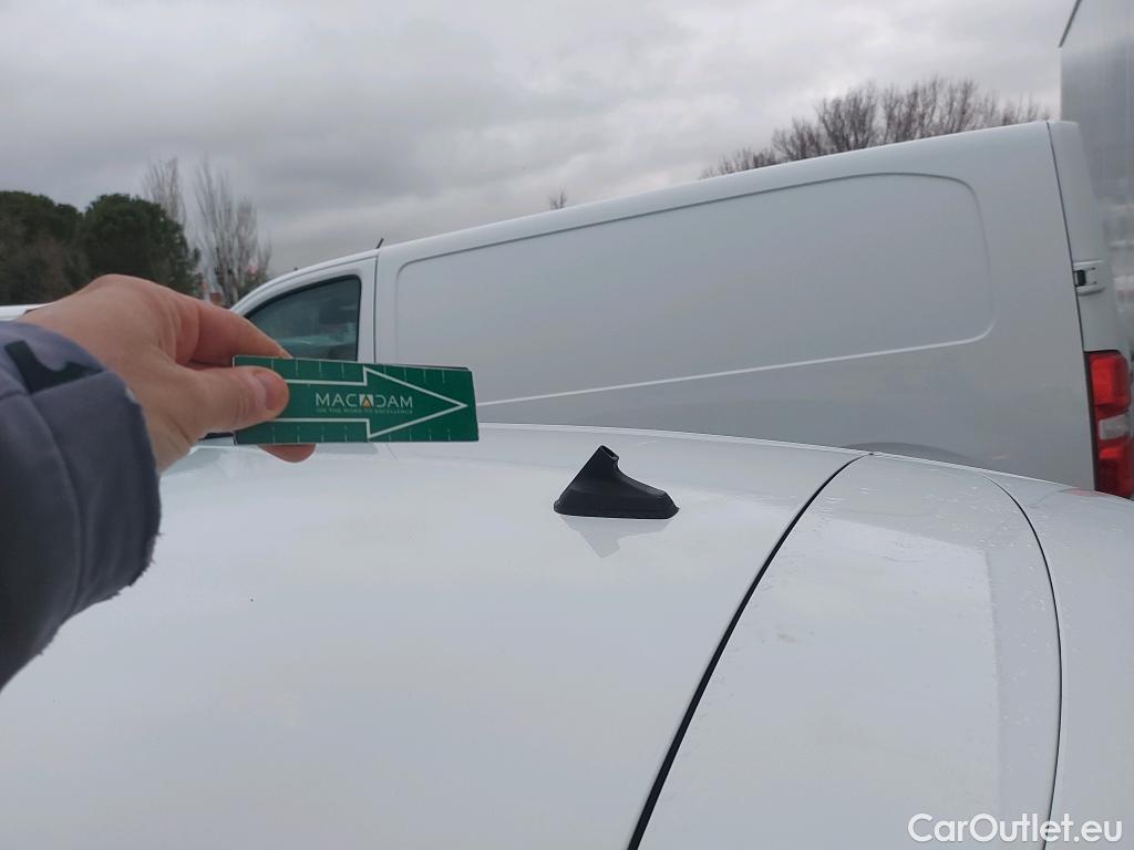  Renault  Clio RENAULT  / 2019 / 5P / berlina con portón Business Blue dCi 74kW (100CV) #26