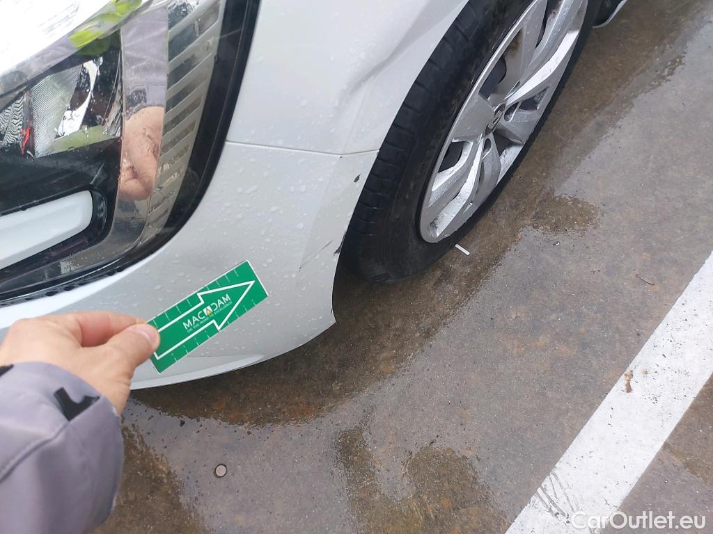  Renault  Clio RENAULT  / 2019 / 5P / berlina con portón Business Blue dCi 74kW (100CV) #14