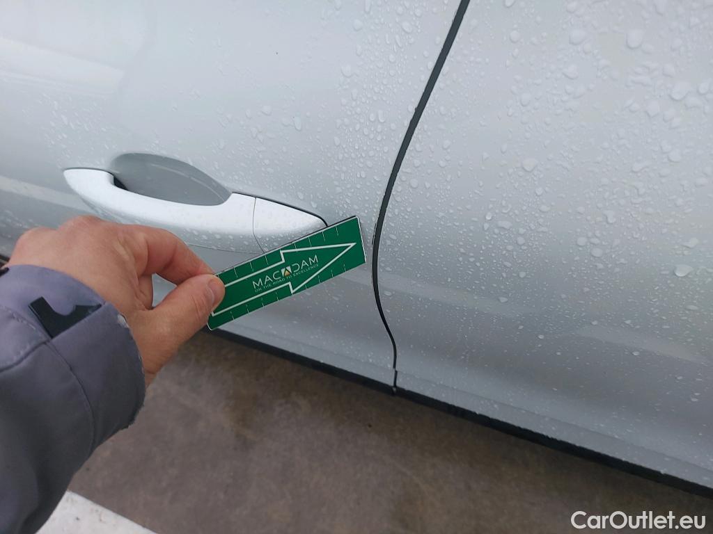  Renault  Clio RENAULT  / 2019 / 5P / berlina con portón Business Blue dCi 74kW (100CV) #12