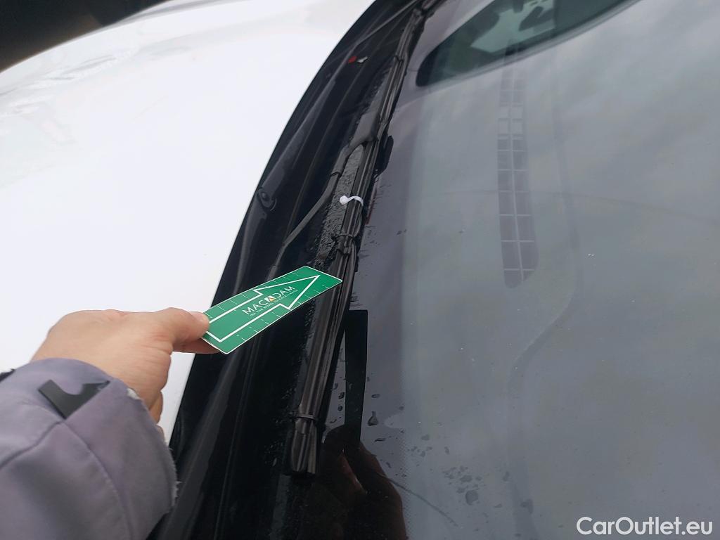  Renault  Clio RENAULT  / 2019 / 5P / berlina con portón Business Blue dCi 74kW (100CV) #17