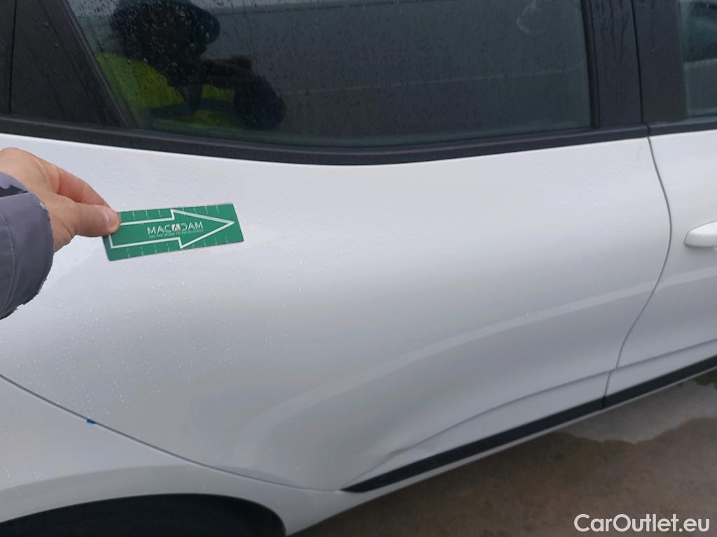  Renault  Clio RENAULT  / 2019 / 5P / berlina con portón Business Blue dCi 74kW (100CV) #9