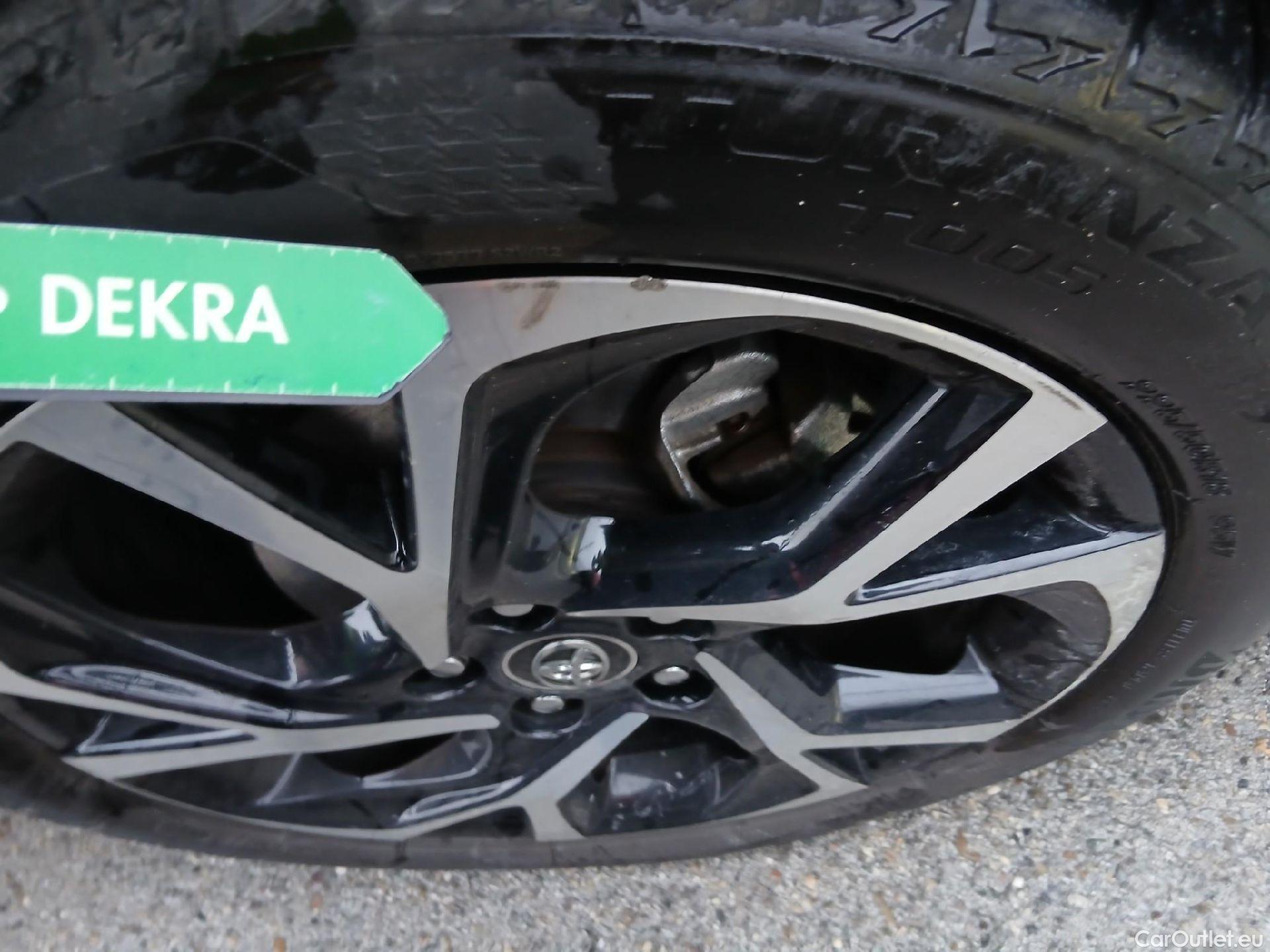  Toyota  C-HR TOYOTA  / 2016 / 5P / todoterreno 1.8 125H Advance (CX) #7