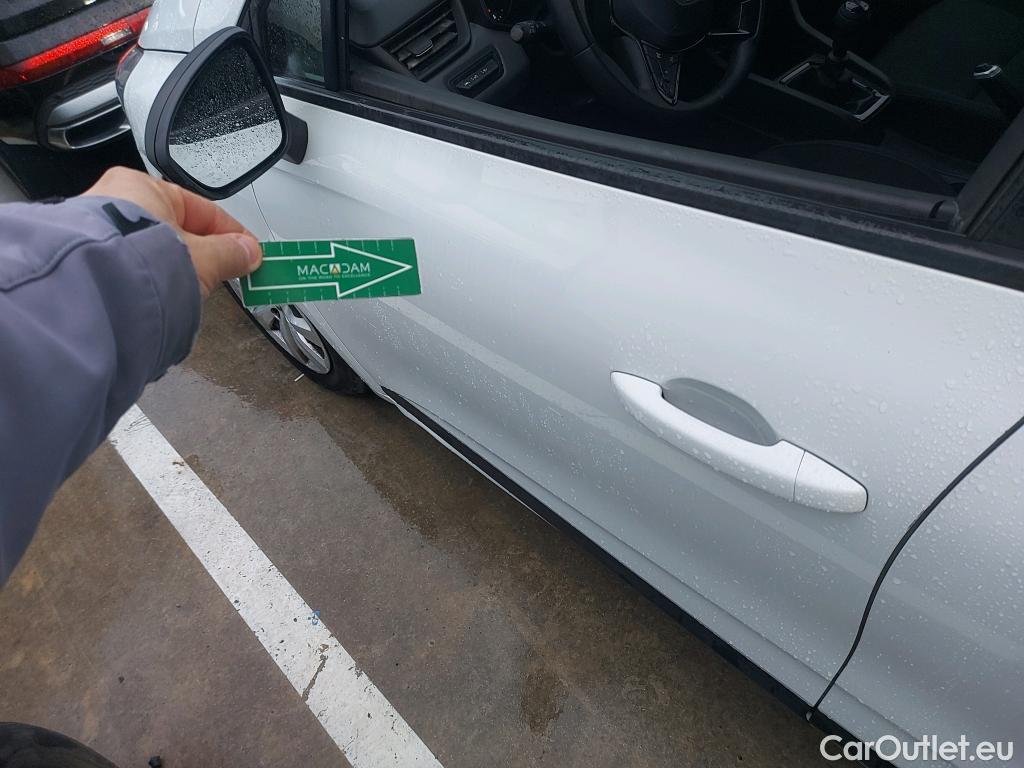  Renault  Clio RENAULT  / 2019 / 5P / berlina con portón Business Blue dCi 74kW (100CV) #11