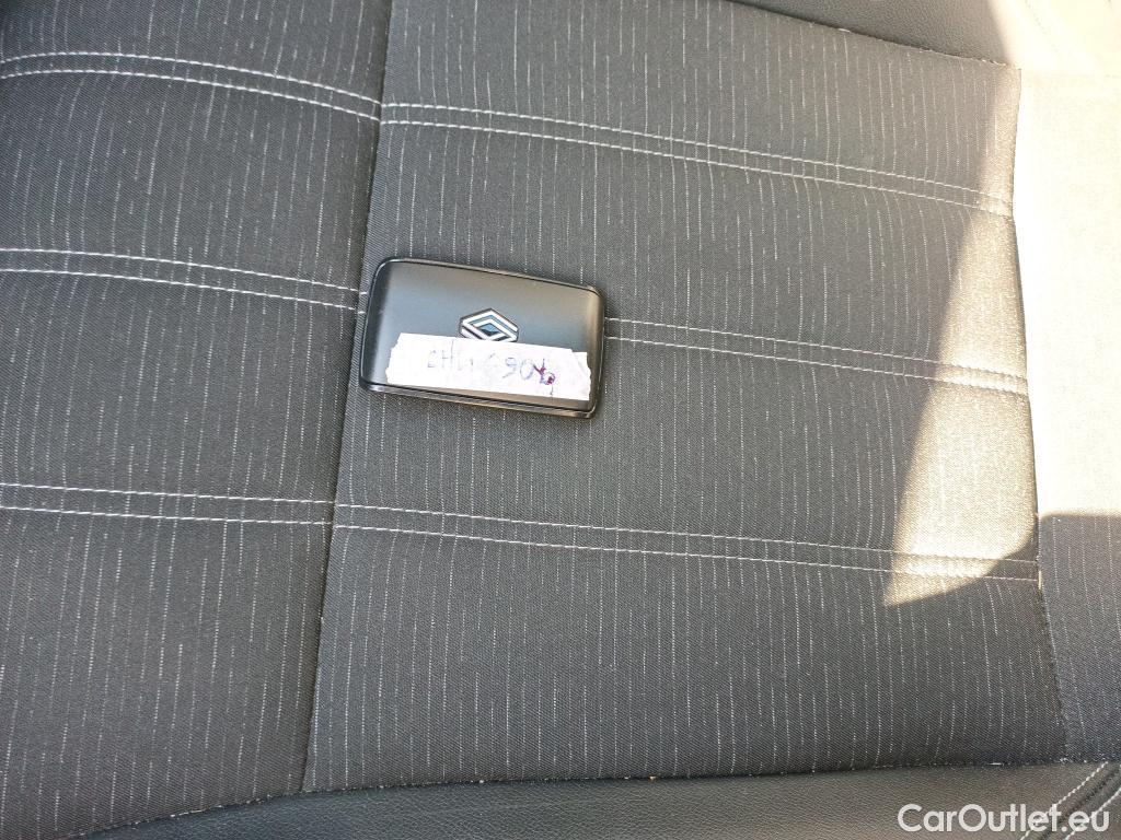  Renault  Austral  Techno 1.2 E-TECH Hybrid 200CV ATV 6E #1