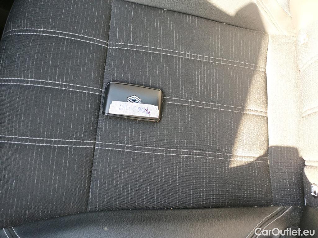  Renault  Austral  Techno 1.2 E-TECH Hybrid 200CV ATV 6E #5