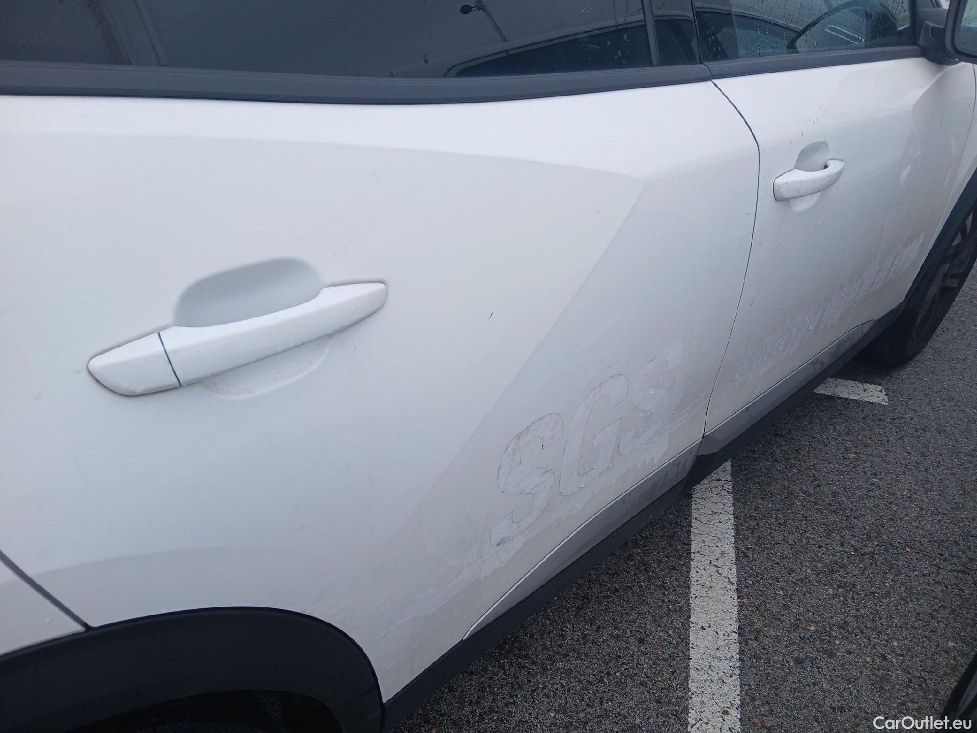  Peugeot  2008 PEUGEOT  / 2019 / 5P / todoterreno Allure BlueHDI 81kW (110CV) #22