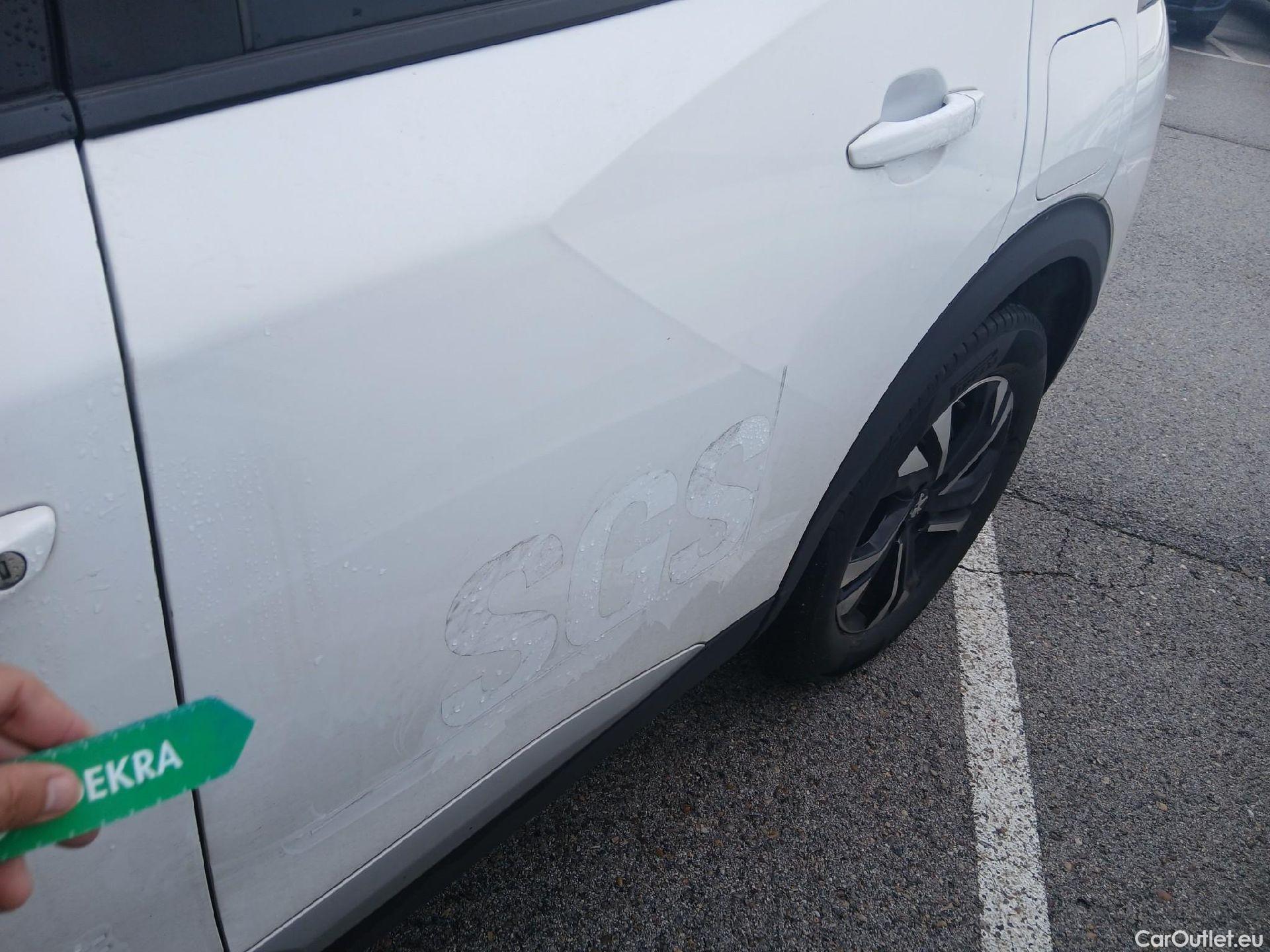  Peugeot  2008 PEUGEOT  / 2019 / 5P / todoterreno Allure BlueHDI 81kW (110CV) #14