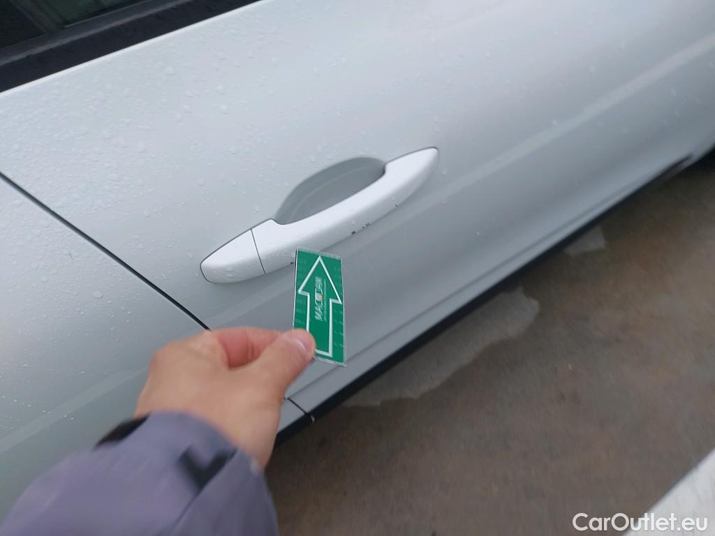  Renault  Clio RENAULT  / 2019 / 5P / berlina con portón Business Blue dCi 74kW (100CV) #25