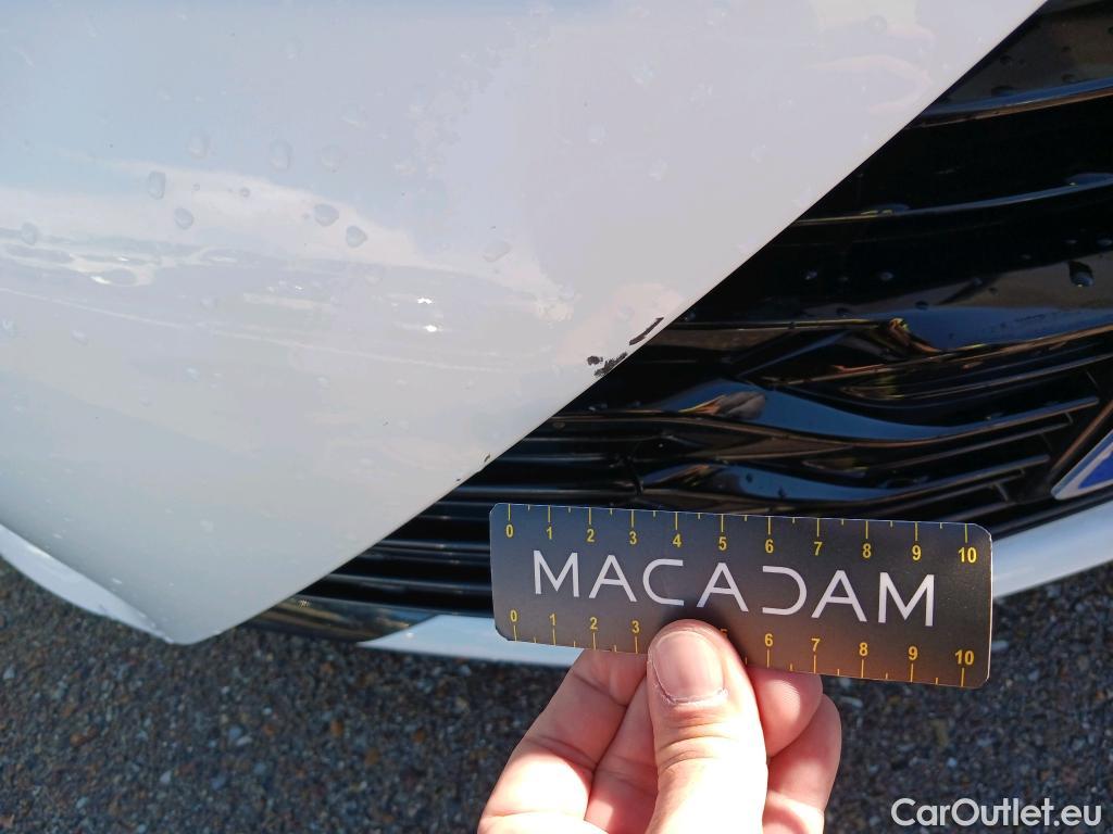  Toyota  Yaris TOYOTA  / 2017 / 5P / berlina con portón 1.5 Hybrid Active #18