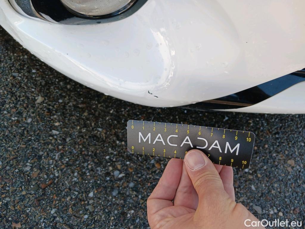  Toyota  Yaris TOYOTA  / 2017 / 5P / berlina con portón 1.5 Hybrid Active #19