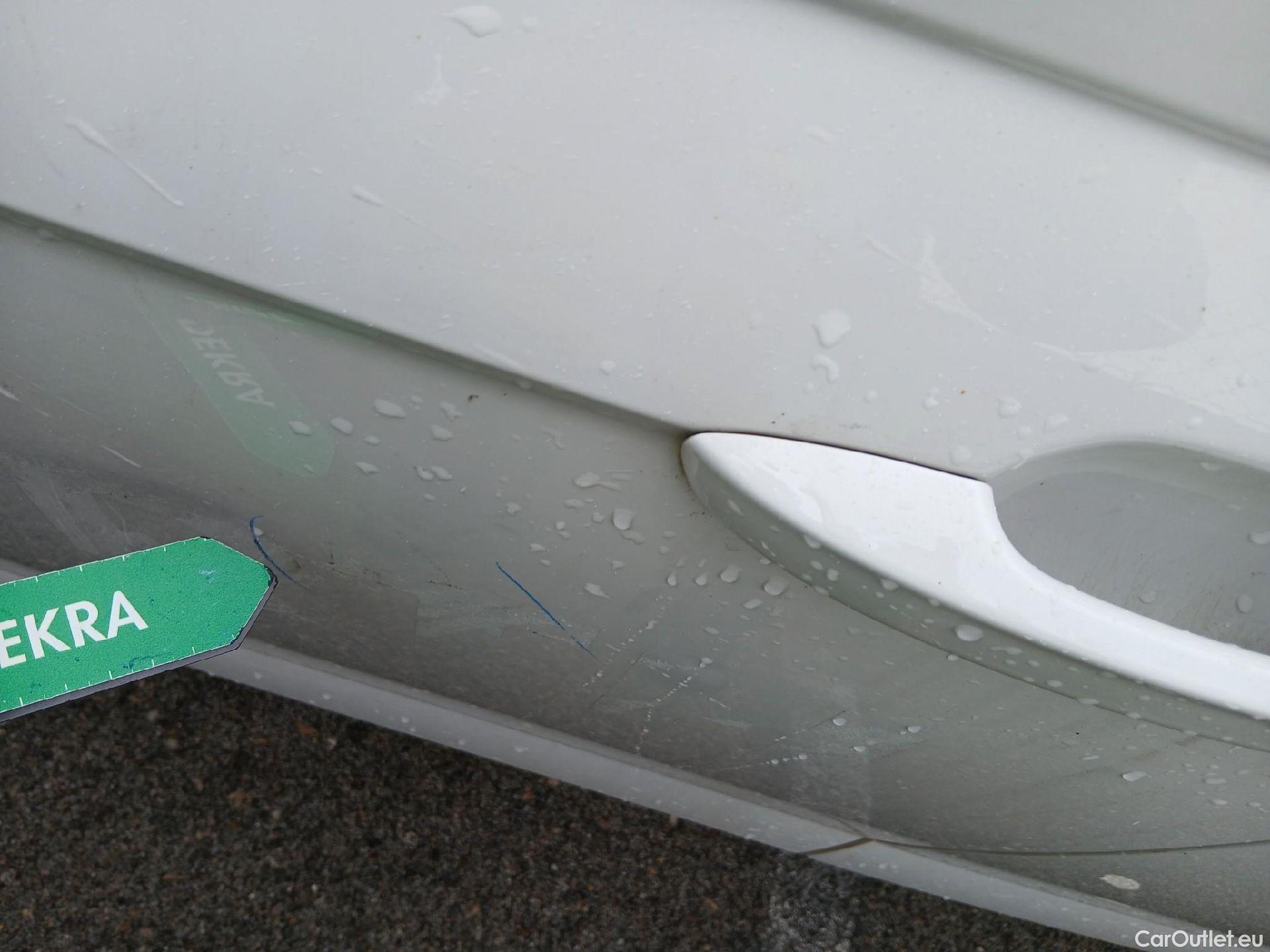  Volkswagen  Polo VOLKSWAGEN  / 2021 / 5P / berlina con portón Life 1.0 TSI 70kW (95CV) #11